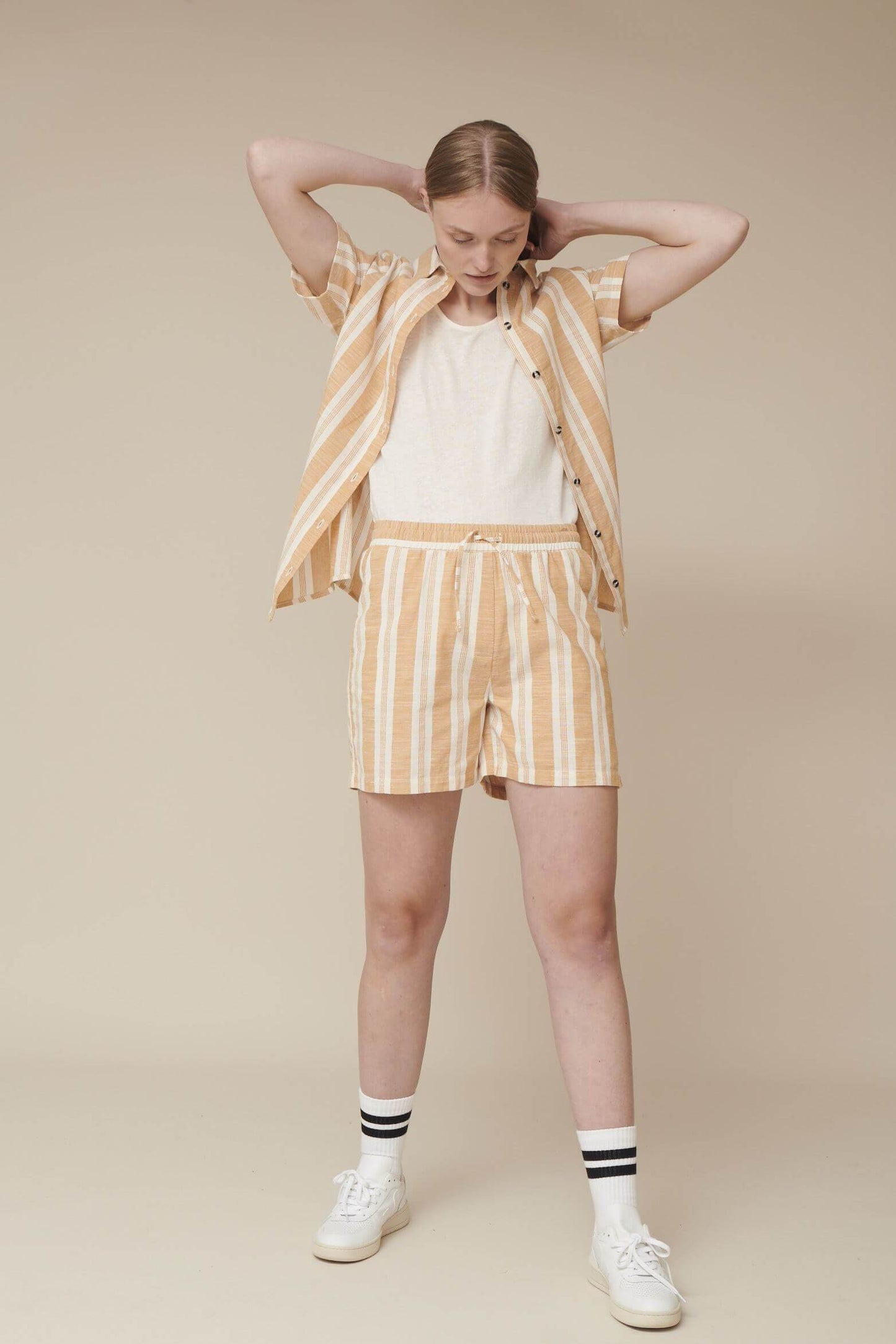 Basic Apparel Shorts Evita Amarillo Who killed Bambi?