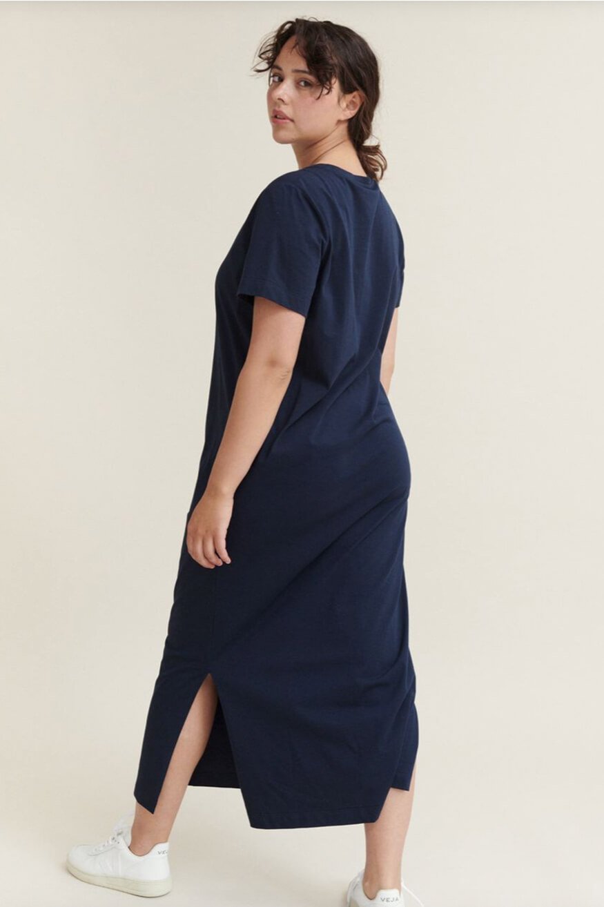Basic Apparel Vestido Rebekka Azul Who killed Bambi?
