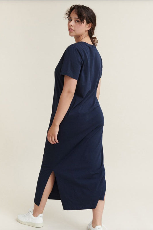 Basic Apparel Vestido Rebekka Azul Who killed Bambi?