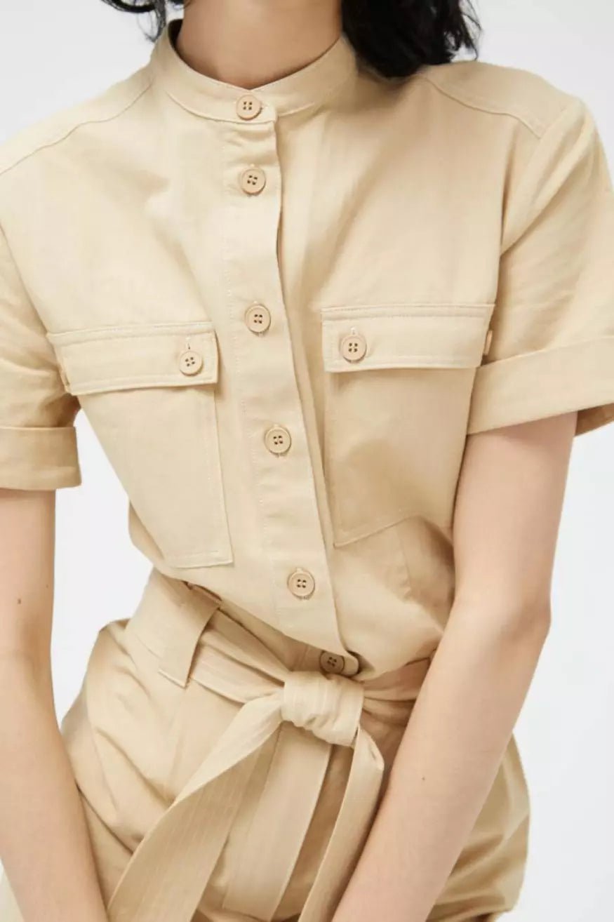 Compañia Fantastica Mono Mujer Camel Who killed Bambi?