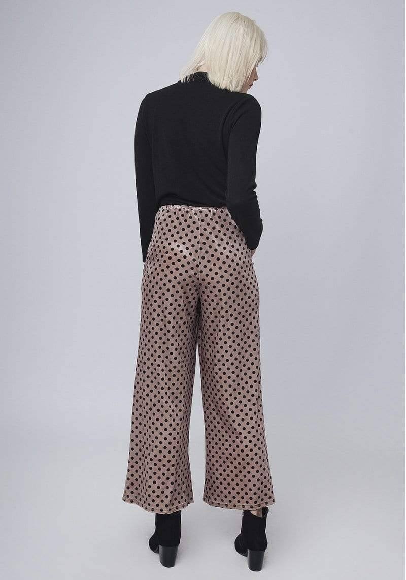 Compañia Fantastica Pantalón Rosa de Lunares Terciopelo Mujer Who killed Bambi?