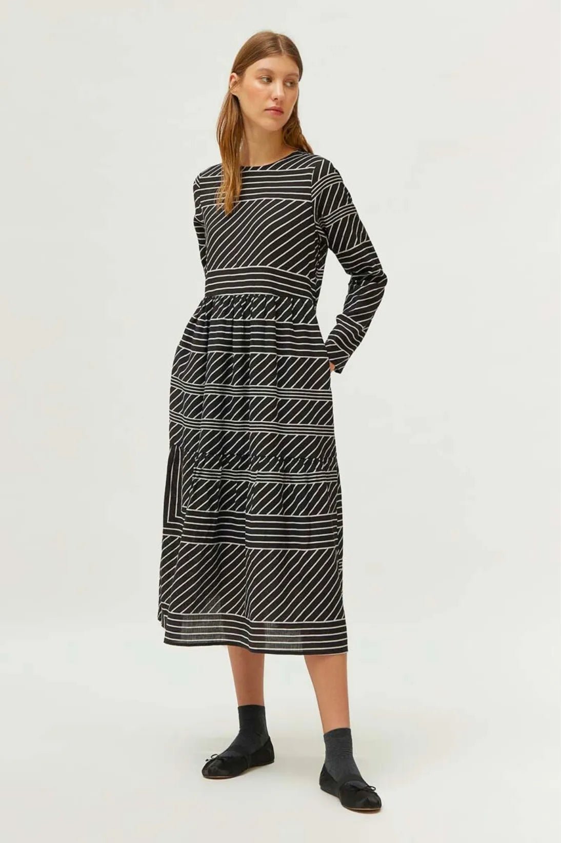 Compañia Fantastica Vestido Midi Rayas Negro Who killed Bambi?