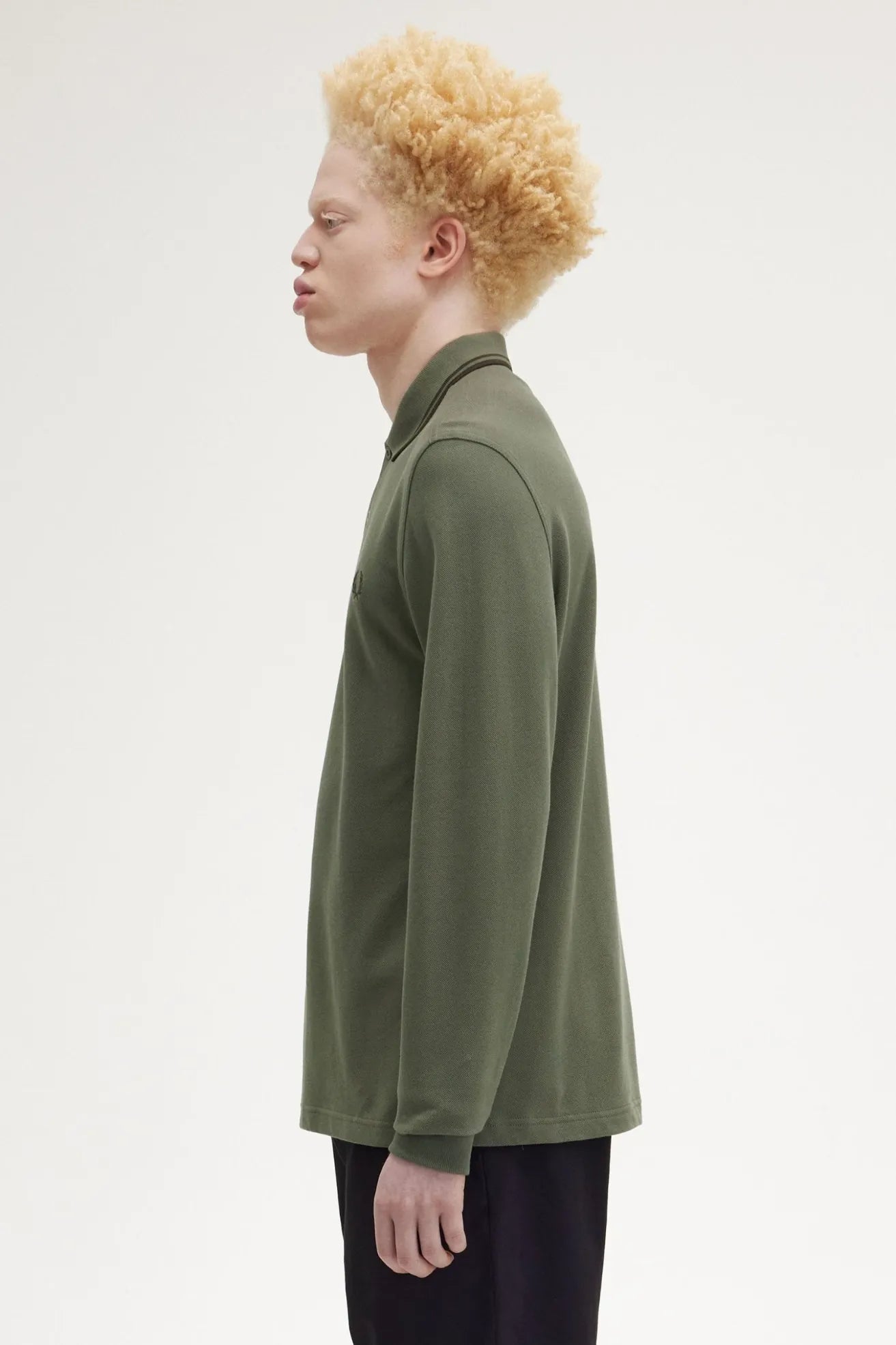 Fred Perry Polo Hombre Manga Larga M3636 Verde W49 Who killed Bambi?