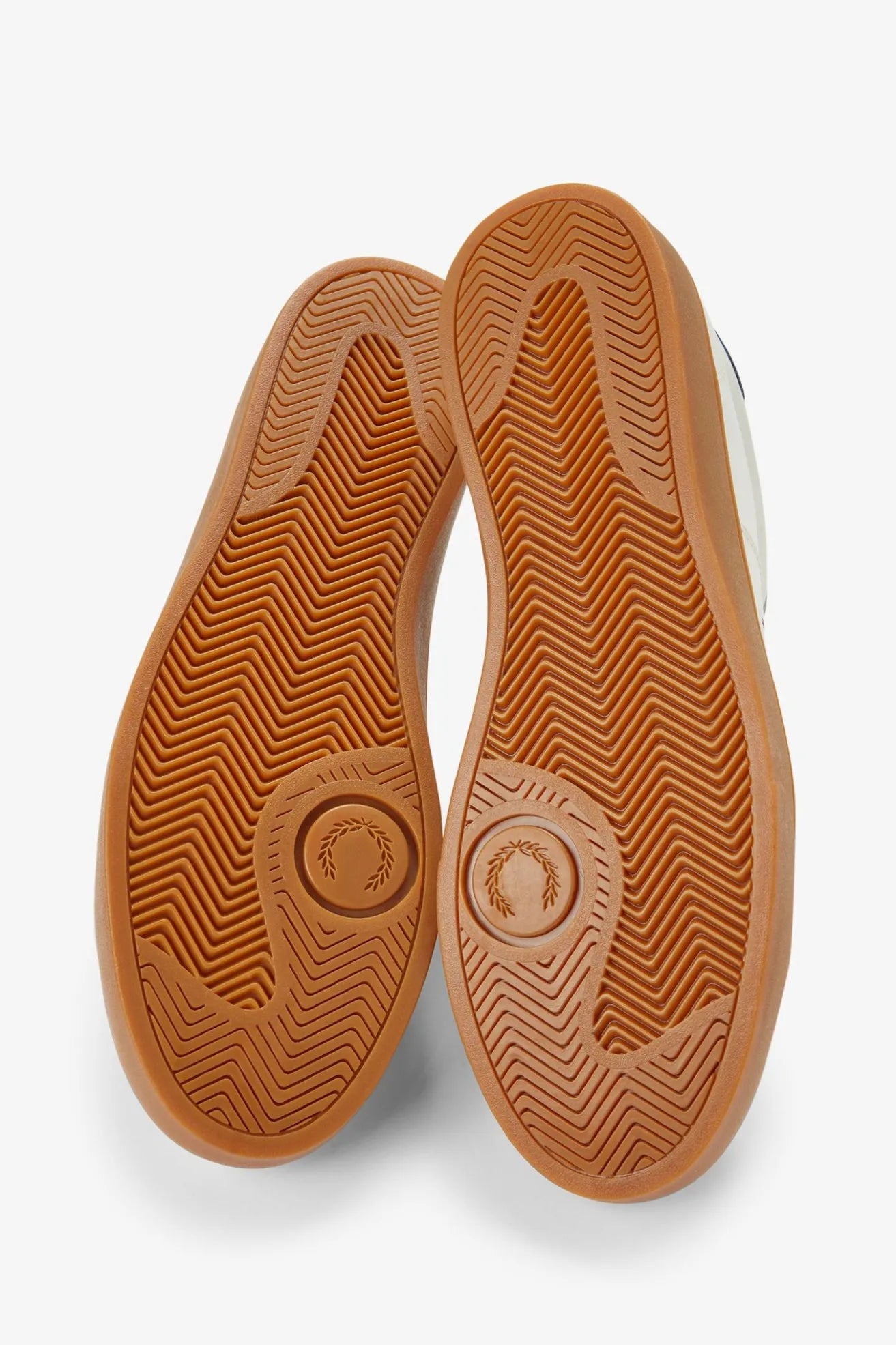 Fred Perry Zapatillas Hombre Spencer B4334 Crudo Who killed Bambi?