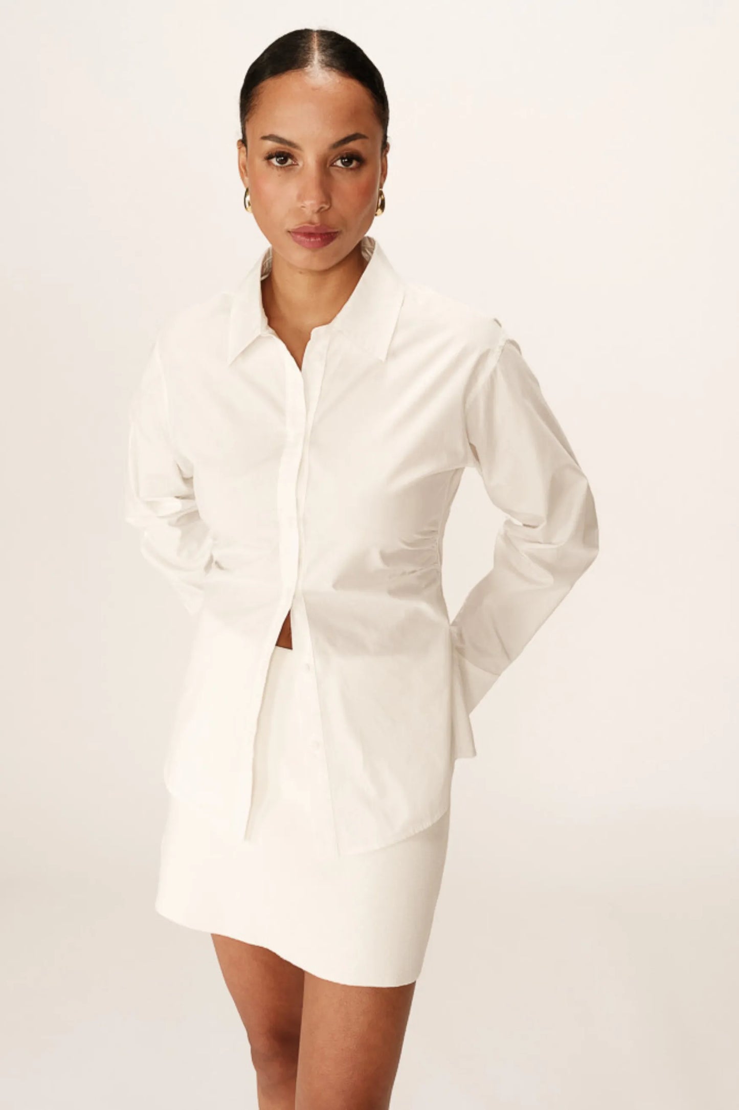 Grace And Mila Camisa Mujer Pattern Beige Who killed Bambi?