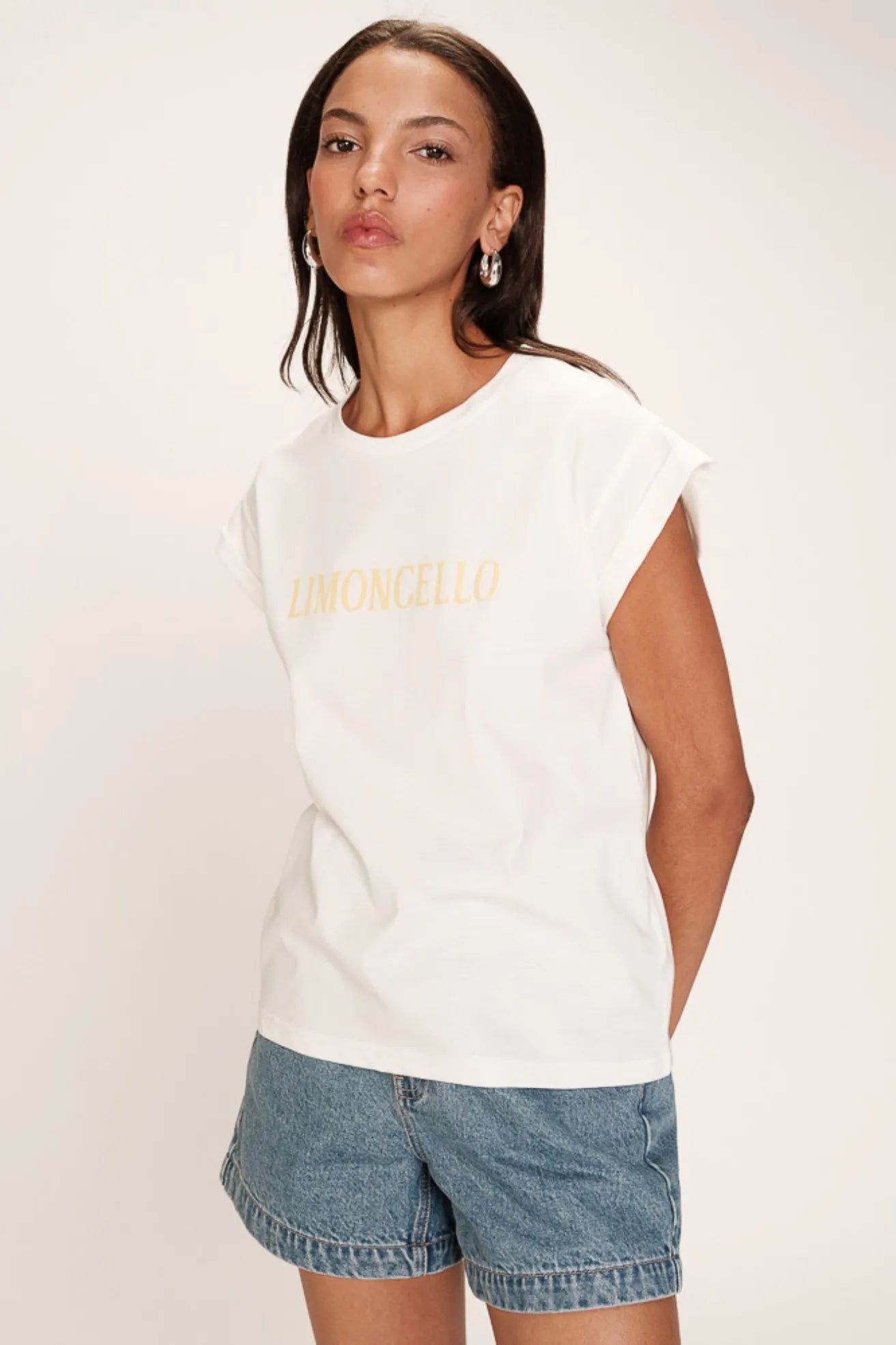 Grace And Mila Camiseta Mujer Limoncello Blanca Who killed Bambi?
