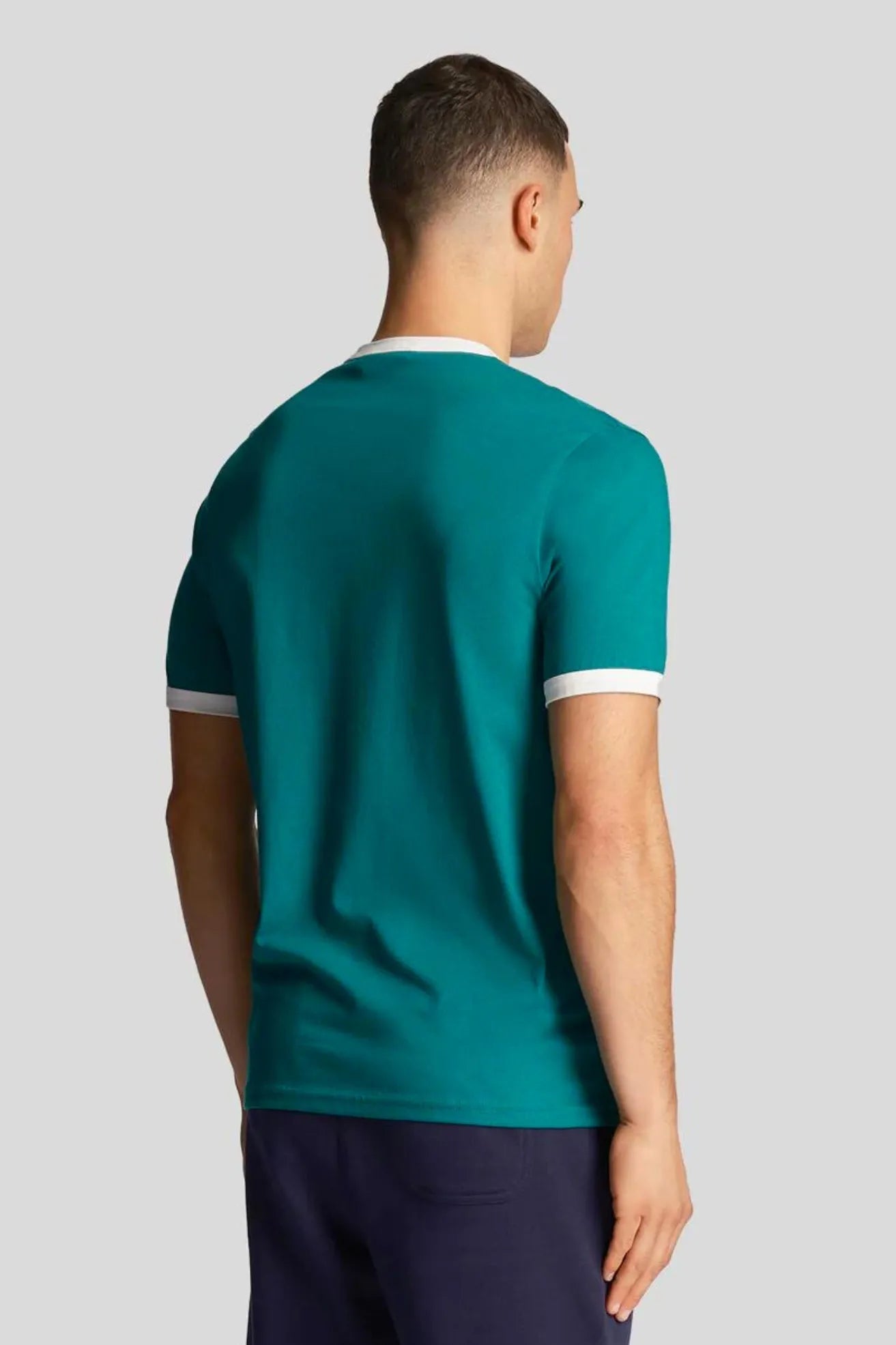 Lyle and Scott Camiseta Hombre Ringer Court Green Who killed Bambi?