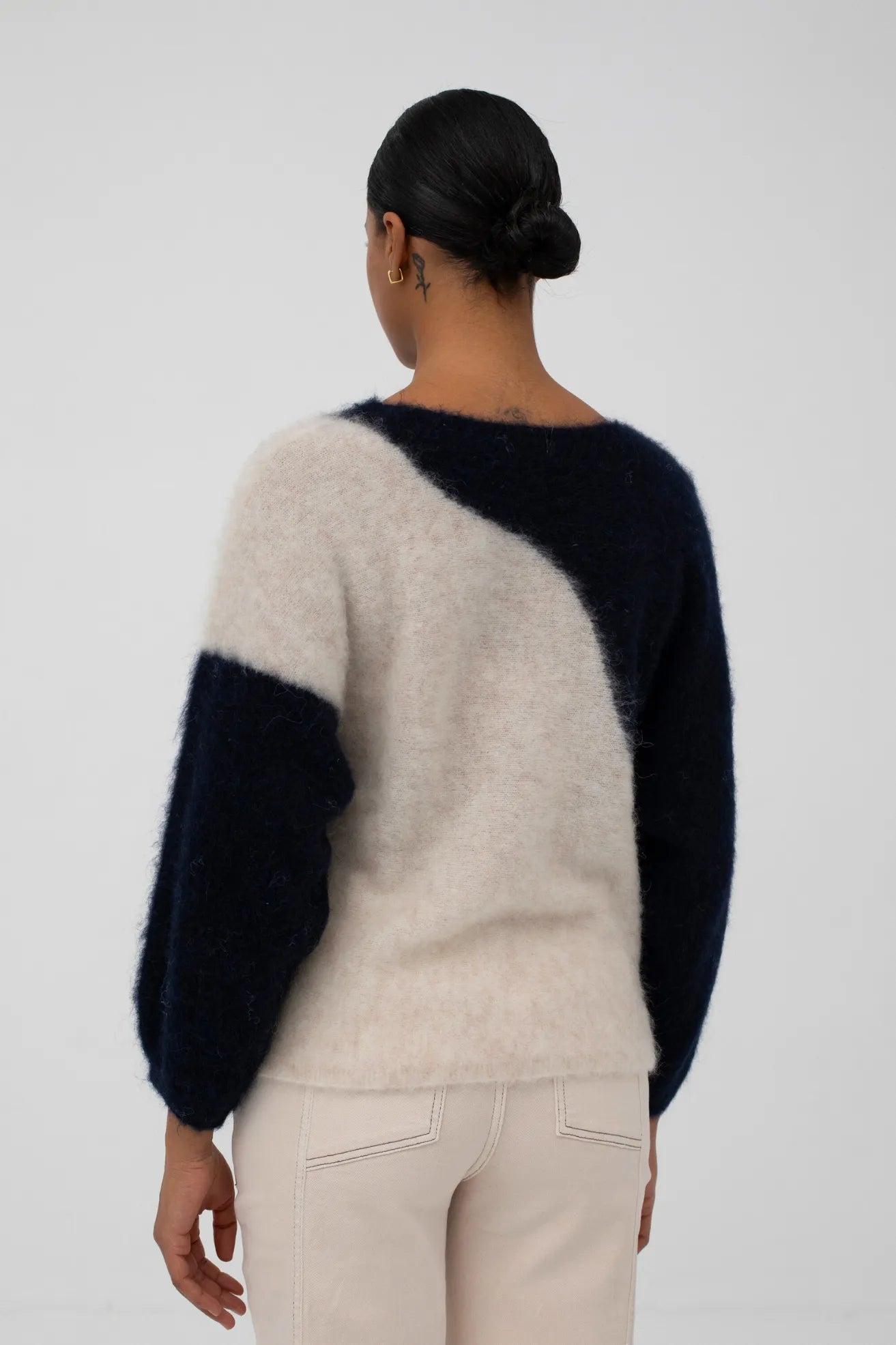 Mus & Bombon Jersey Mujer Bicolor Amara Azul / Crudo Who killed Bambi?