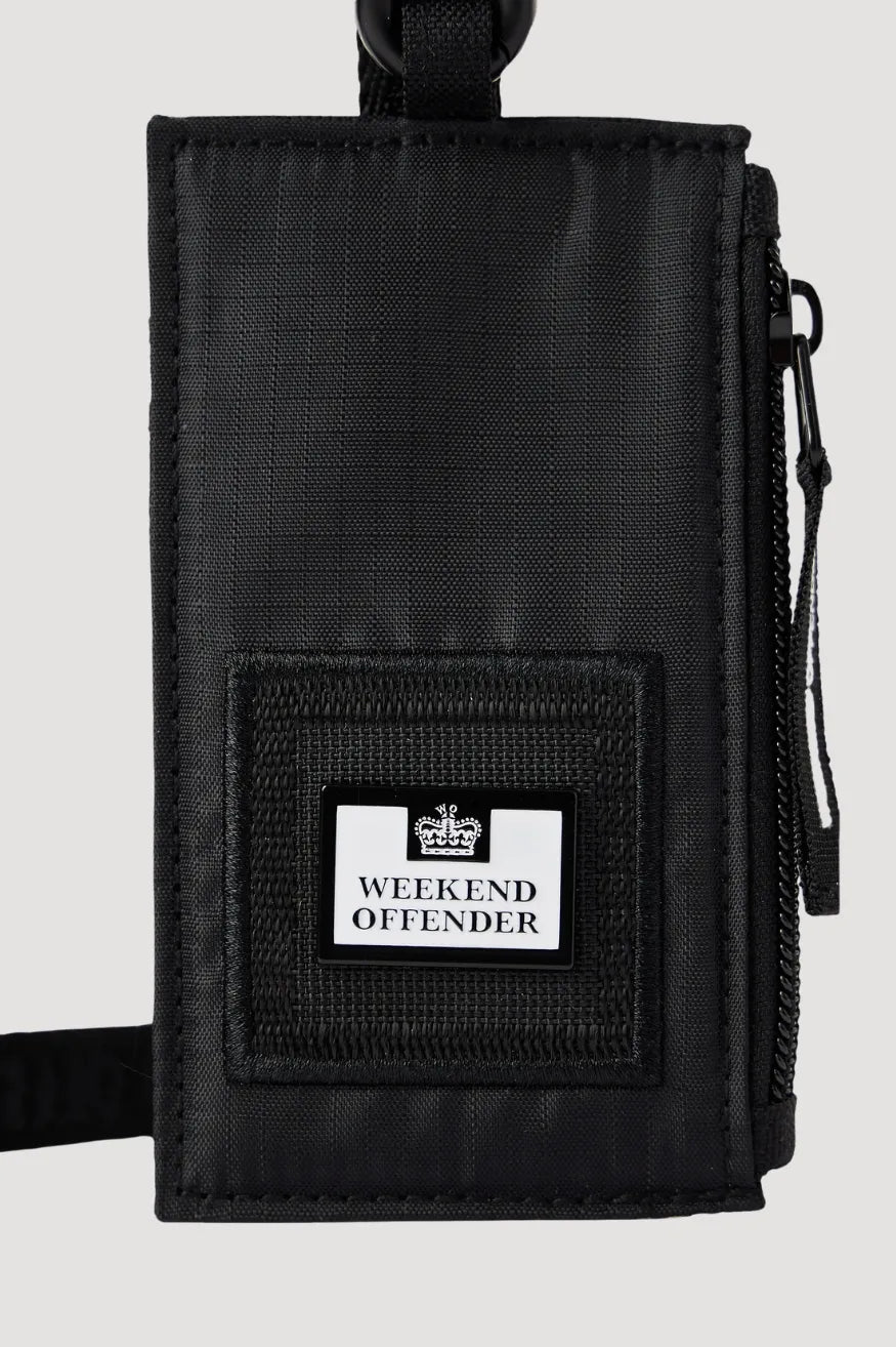 Weekend Offender Cartera Cinta Negra Who killed Bambi?