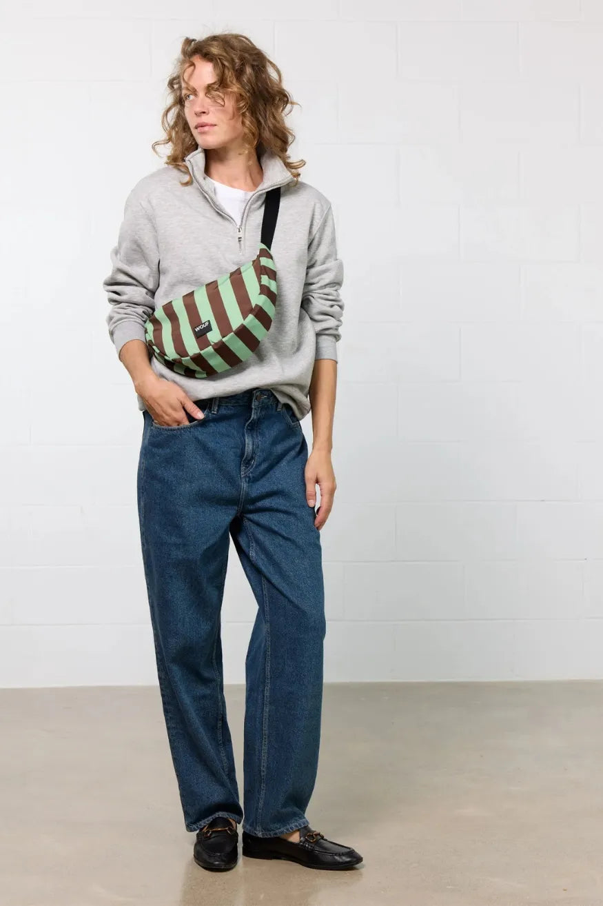 Wouf Bolso Bandolera Half Moon Antwerp Who killed Bambi?