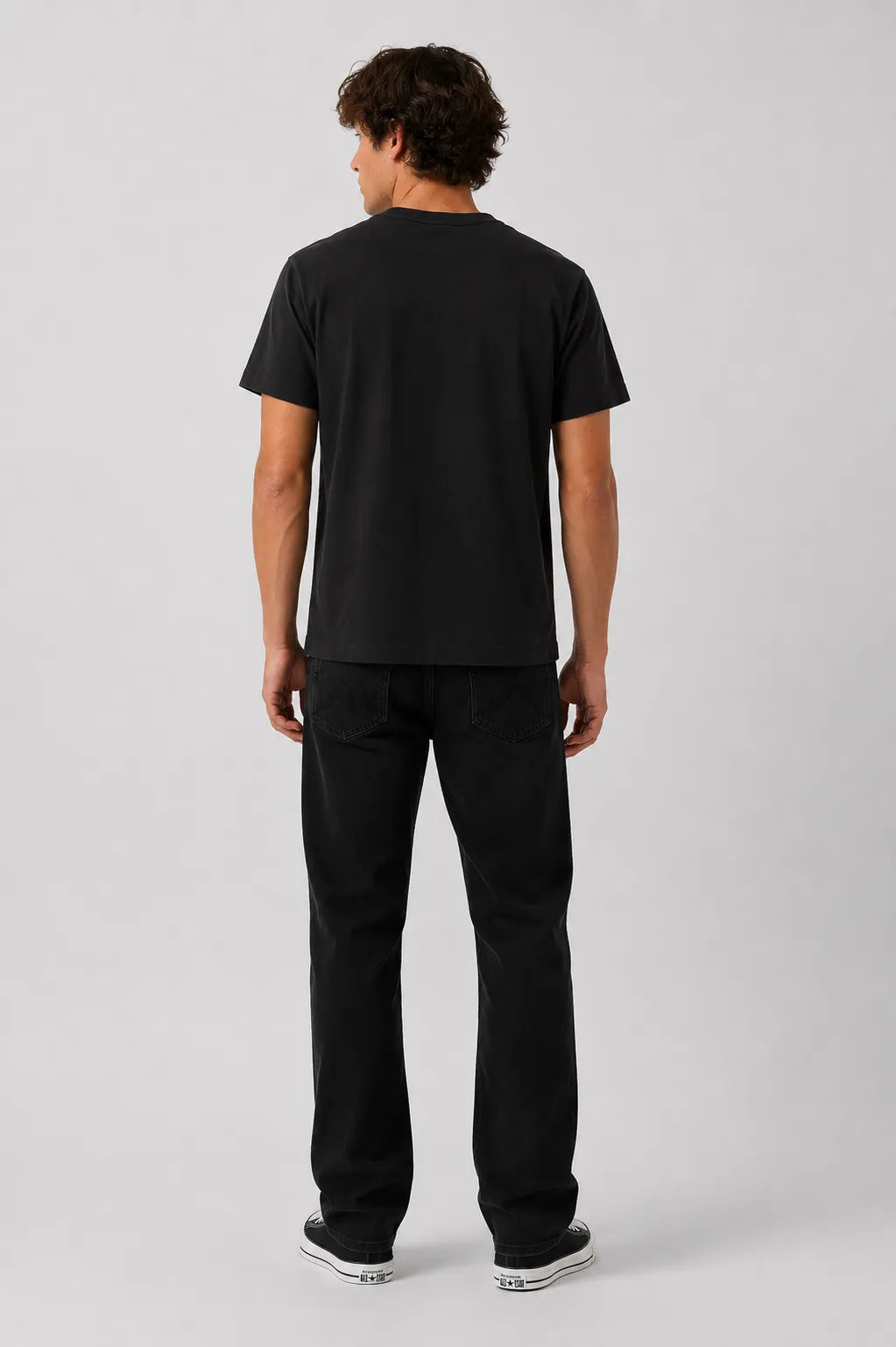 Wrangler Camiseta Hombre Relaxed Pocket Negro Gastado Who killed Bambi?
