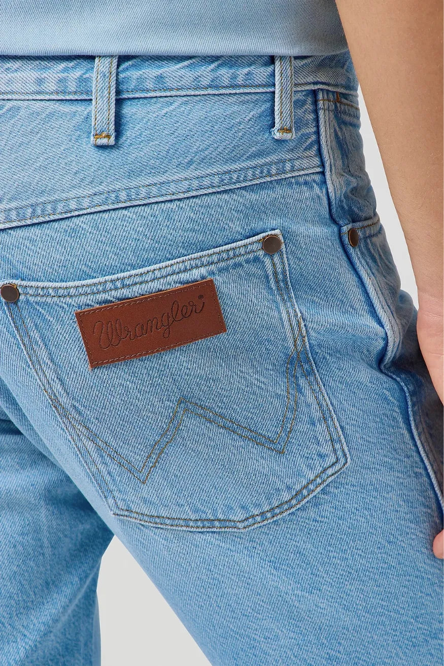 Wrangler Pantalón Vaquero Hombre River Azul Arctic Who killed Bambi?