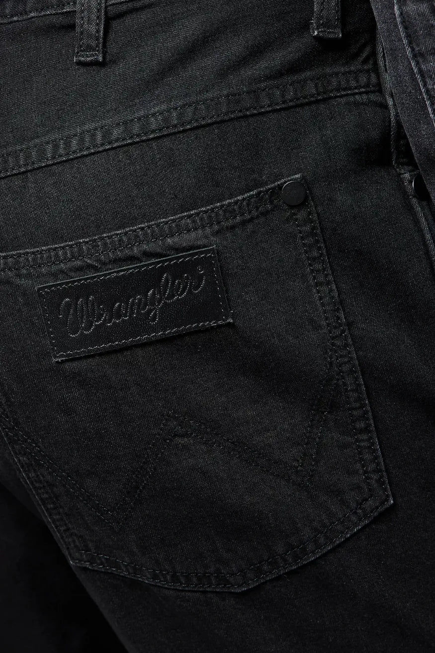 Wrangler Pantalón Vaquero Hombre River Rinse Black Who killed Bambi?