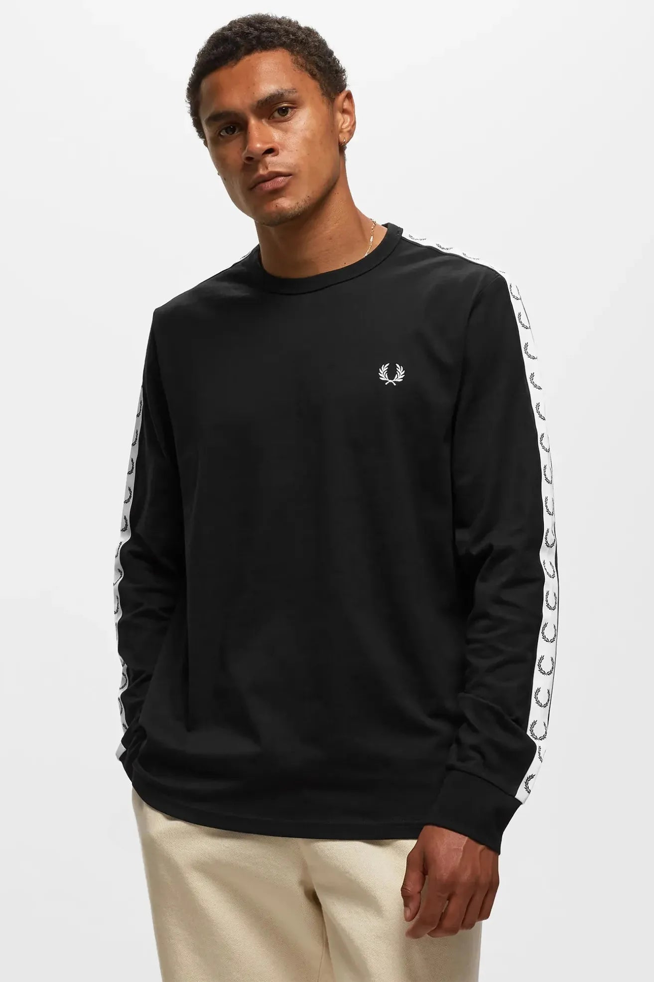 Fred Perry Camiseta de Manga Larga Ringer Negra