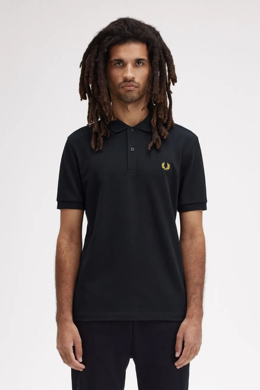 Fred Perry Polo Hombre M6000 Azul Logo Amarillo