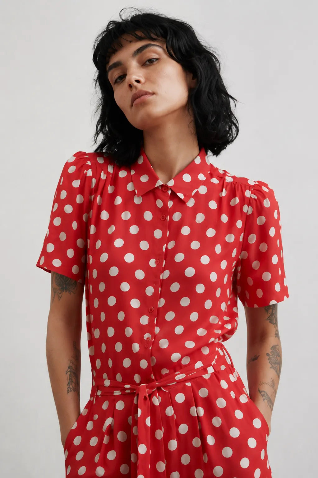 Compañia Fantastica Mono Mujer Topos Rojo Who killed Bambi?