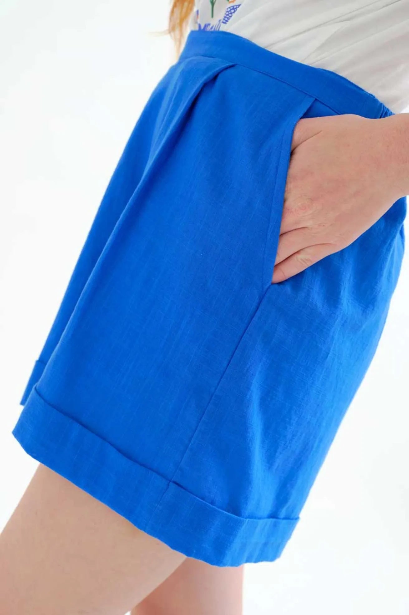 Compañia Fantastica Shorts Mujer Azules Who killed Bambi?