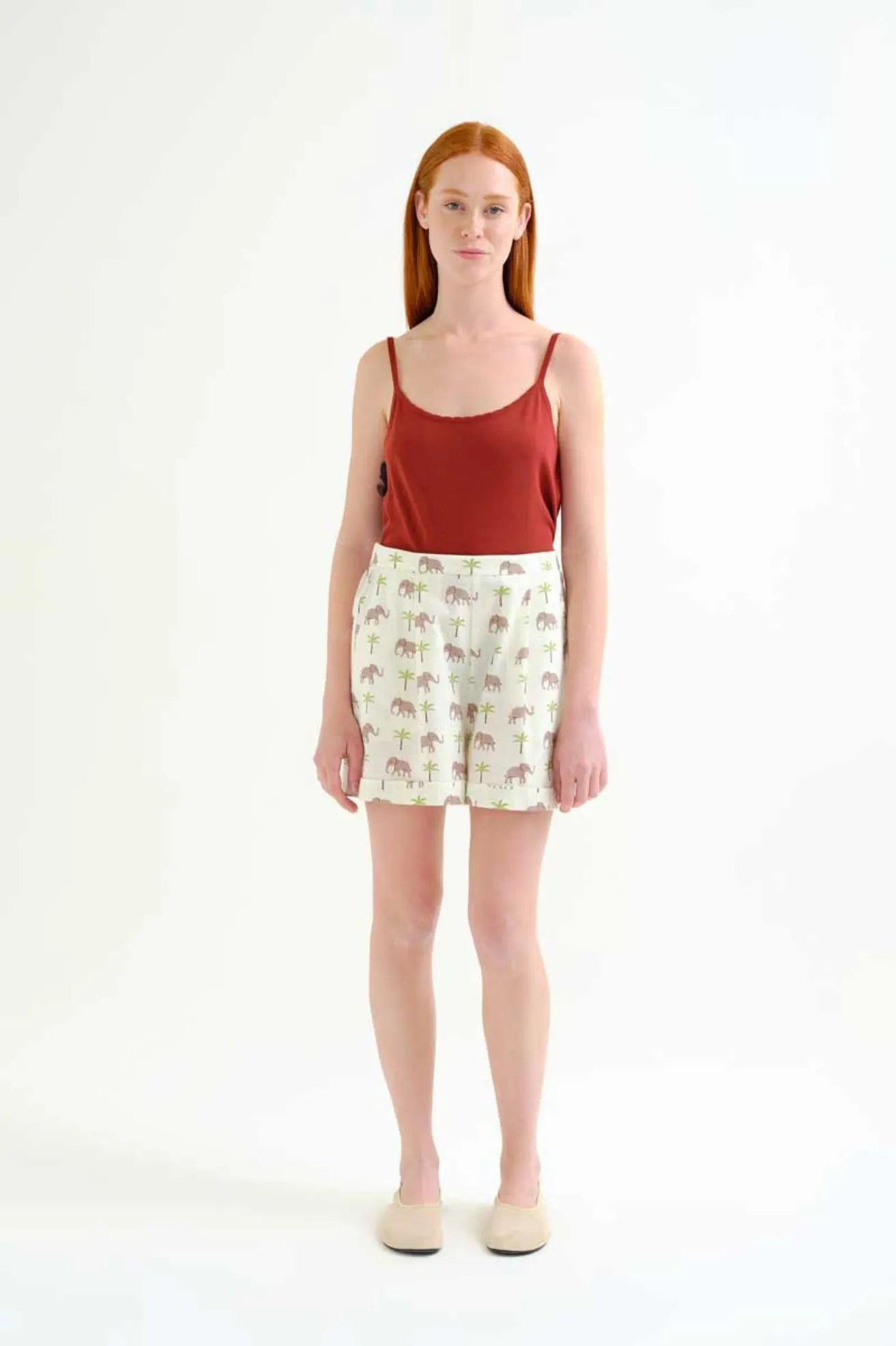 Compañia Fantastica Shorts Mujer Elefantes Who killed Bambi?