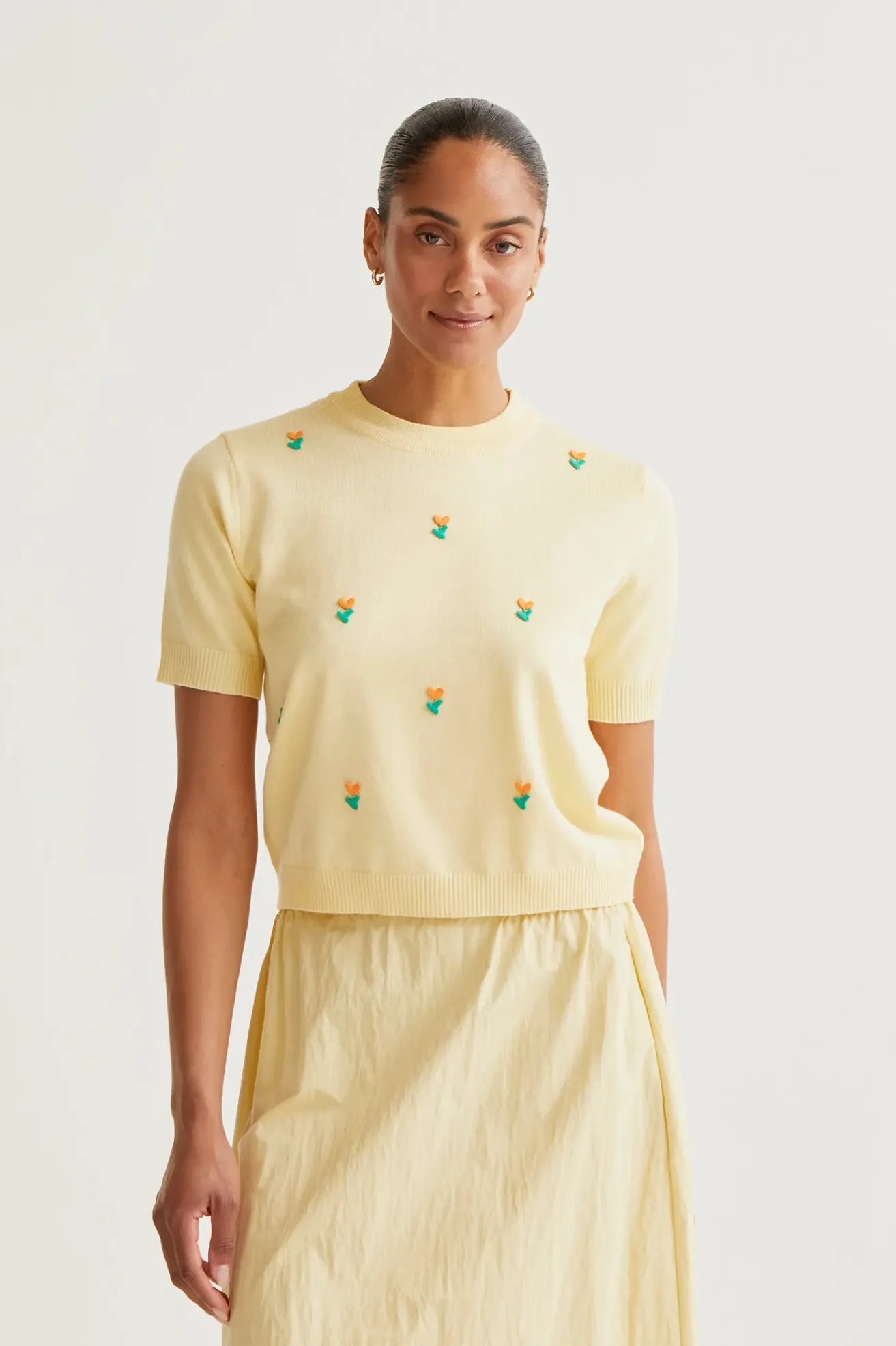 Compañia Fantastica Top Punto Flores Amarillo Who killed Bambi?