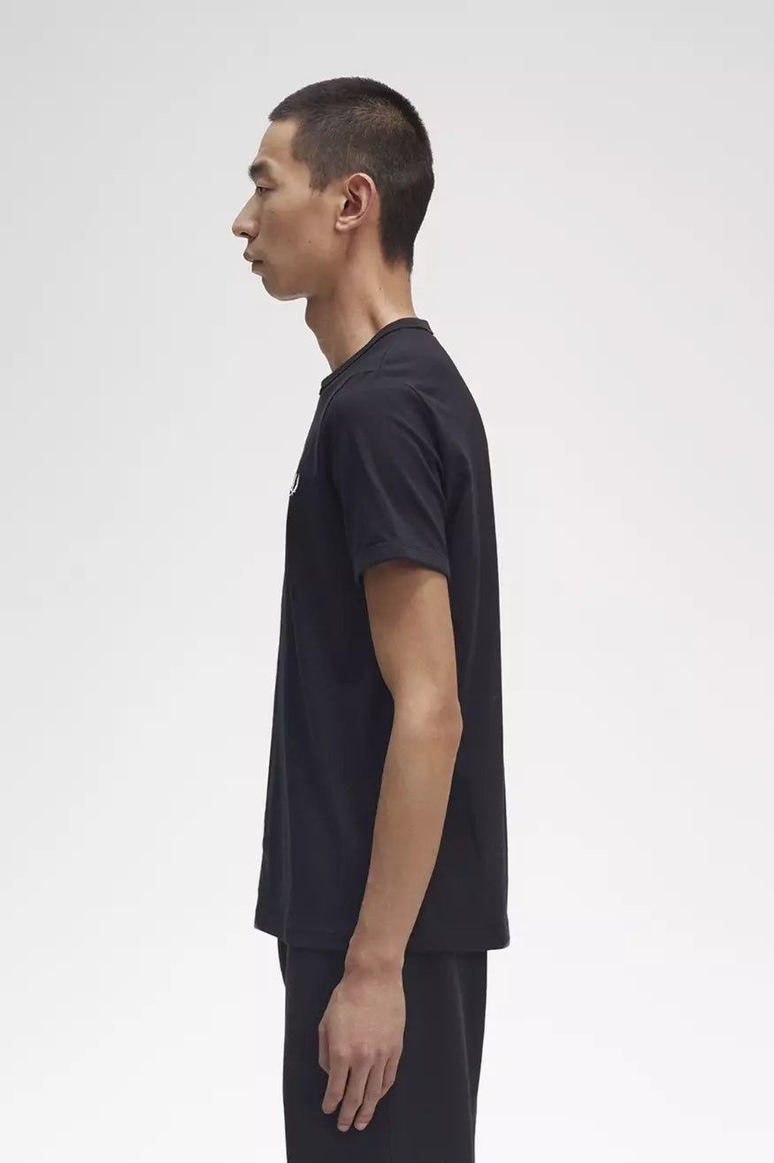 Fred Perry Camiseta Negra Hombre Who killed Bambi?