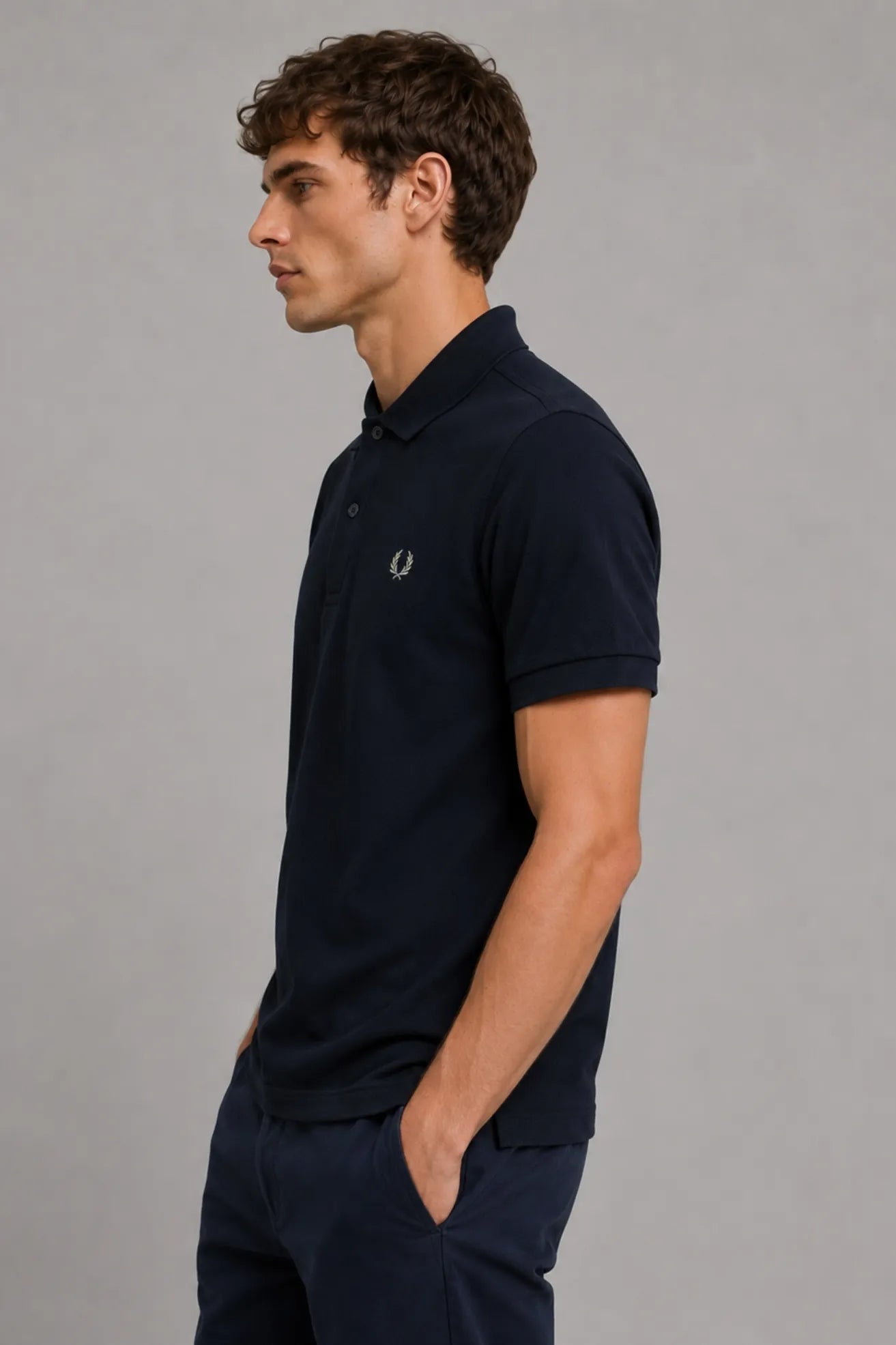 Fred Perry Polo Hombre M6000 Azul T73 Who killed Bambi?