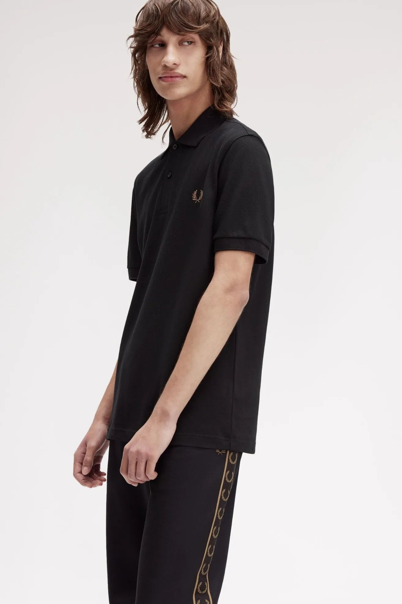 Fred Perry Polo Hombre M6000 Negro S77 Who killed Bambi?