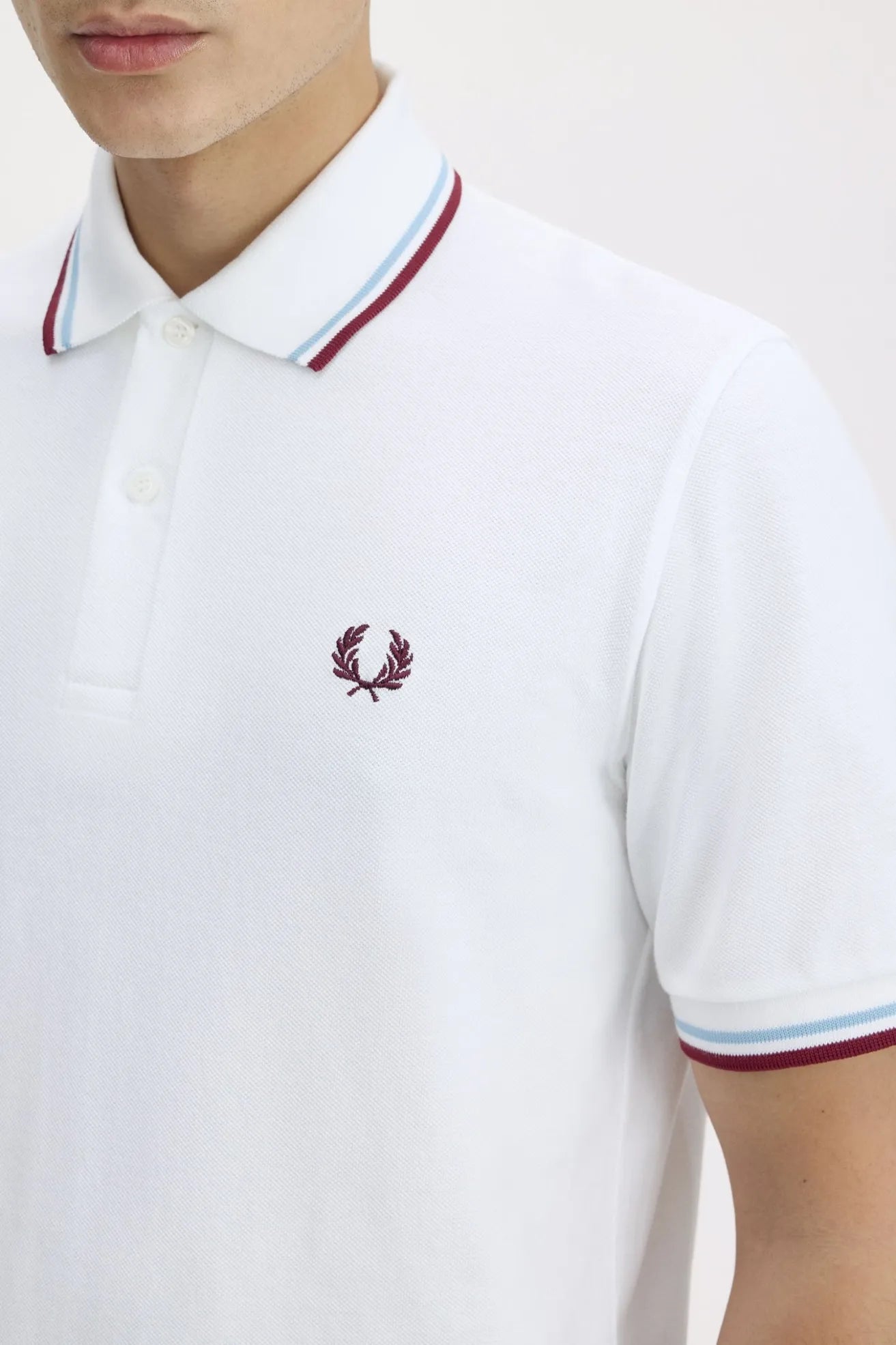 Fred Perry Polo Hombre Made In England M12 Blanco Who killed Bambi?