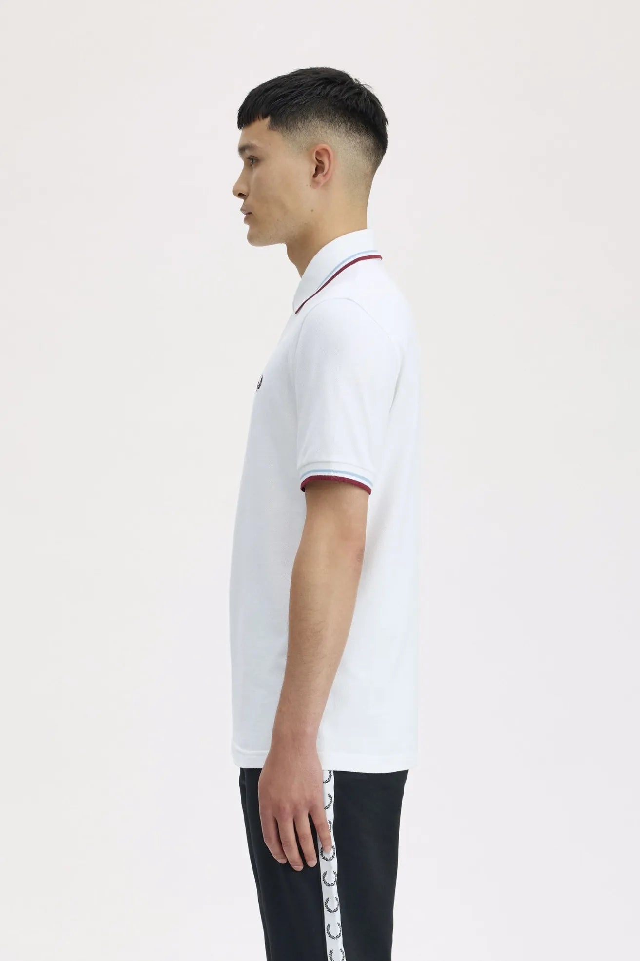 Fred Perry Polo Hombre Made In England M12 Blanco Who killed Bambi?