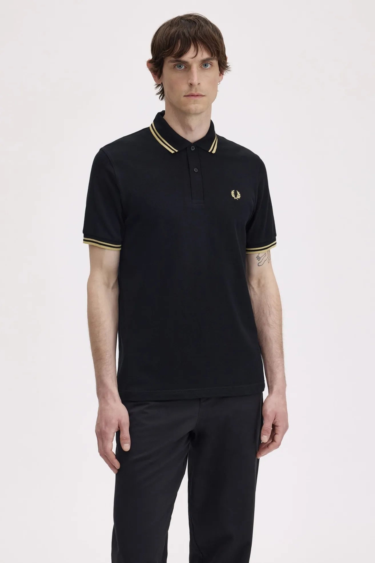 Fred Perry Polo Hombre Made In England M12 Negro Champagne Who killed Bambi?