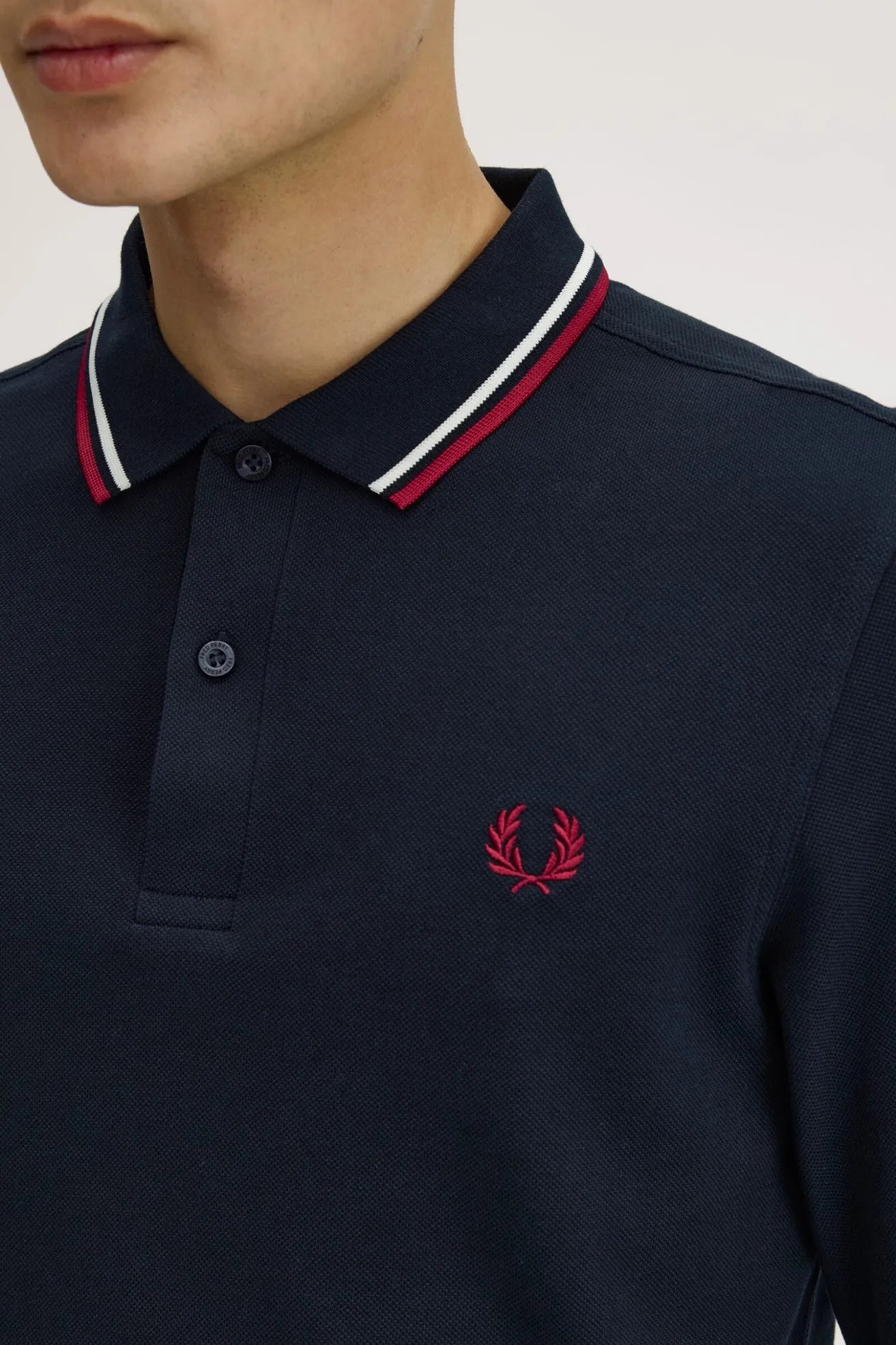Fred Perry Polo Hombre Manga Larga M3636 Azul T55 Who killed Bambi?