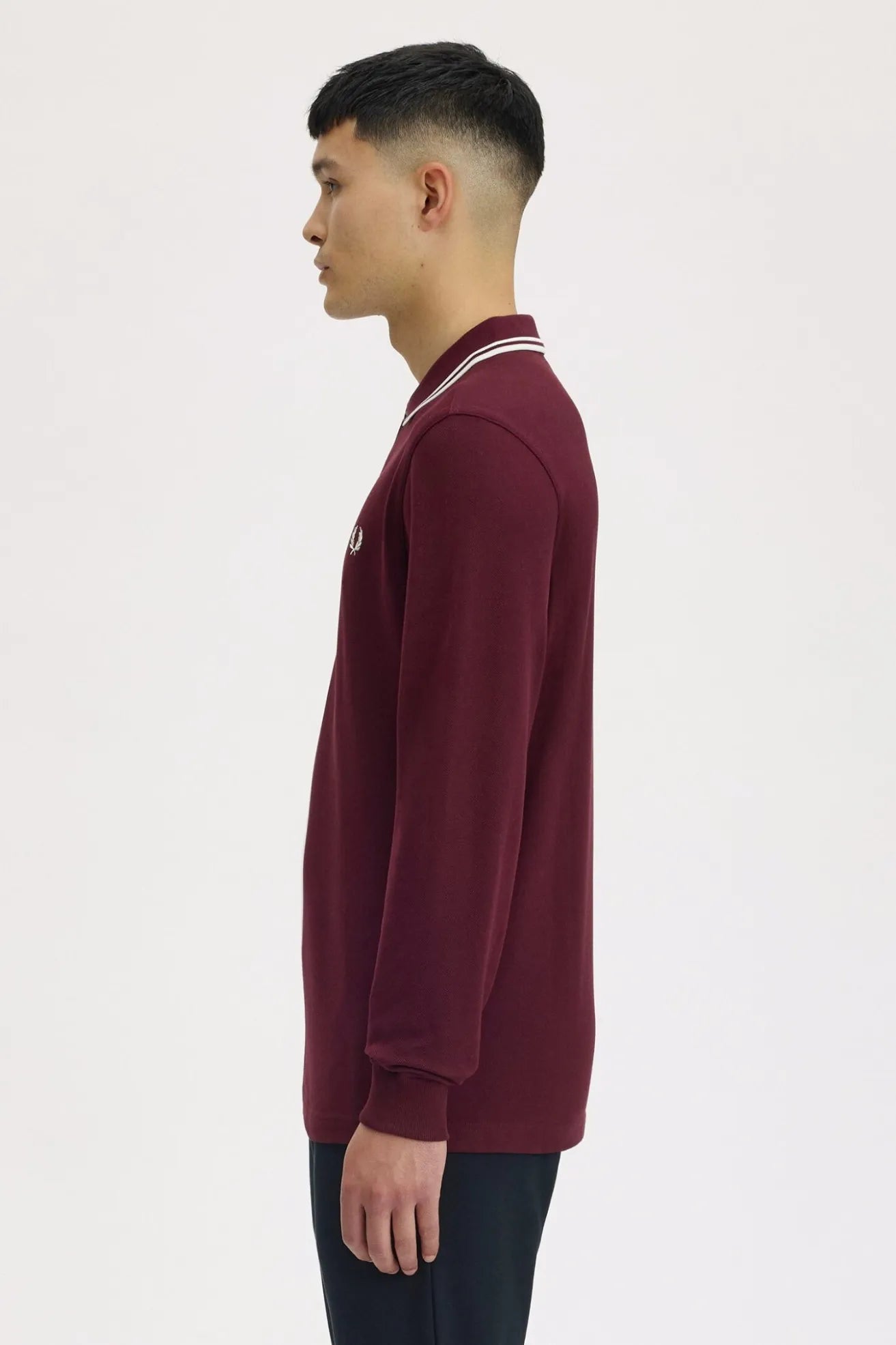 Fred Perry Polo Hombre Manga Larga M3636 Burdeos Who killed Bambi?