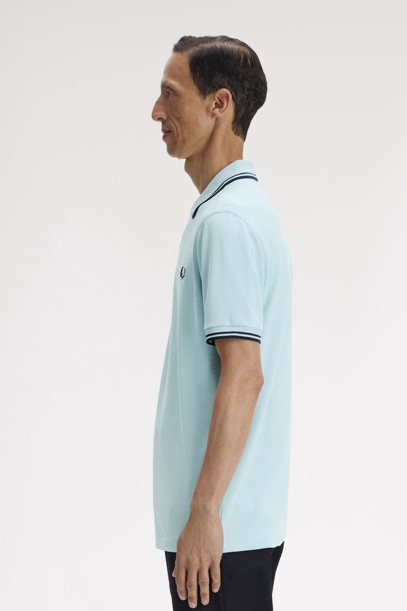 Fred Perry Polo M3600 Hombre Azul 97A Who killed Bambi?