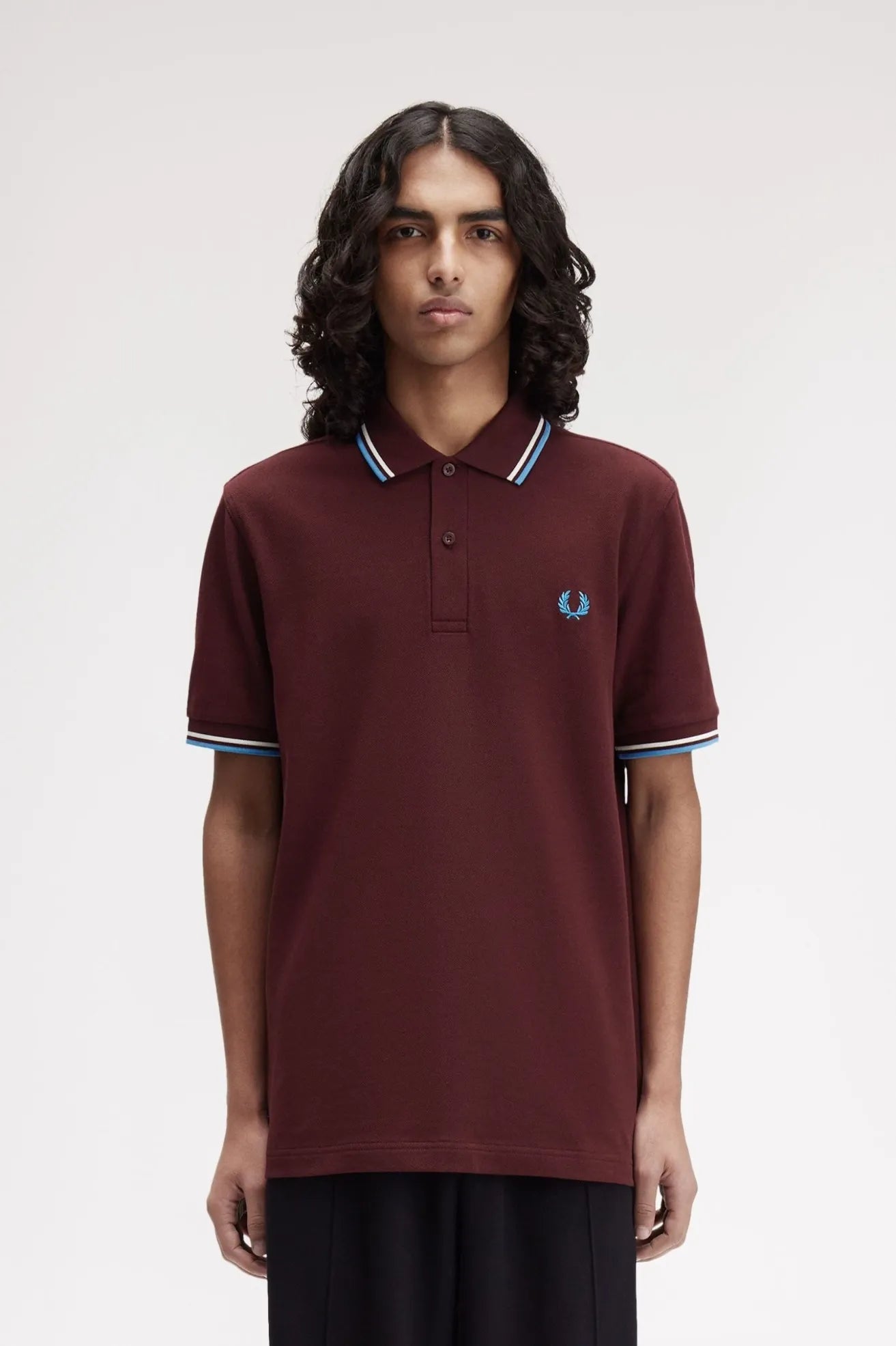 Fred Perry Polo M3600 Hombre Granate Z63 Who killed Bambi?