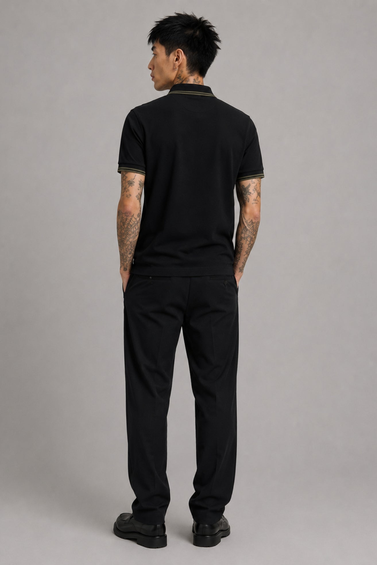 Fred Perry Polo M3600 Hombre Negro T44 Who killed Bambi?