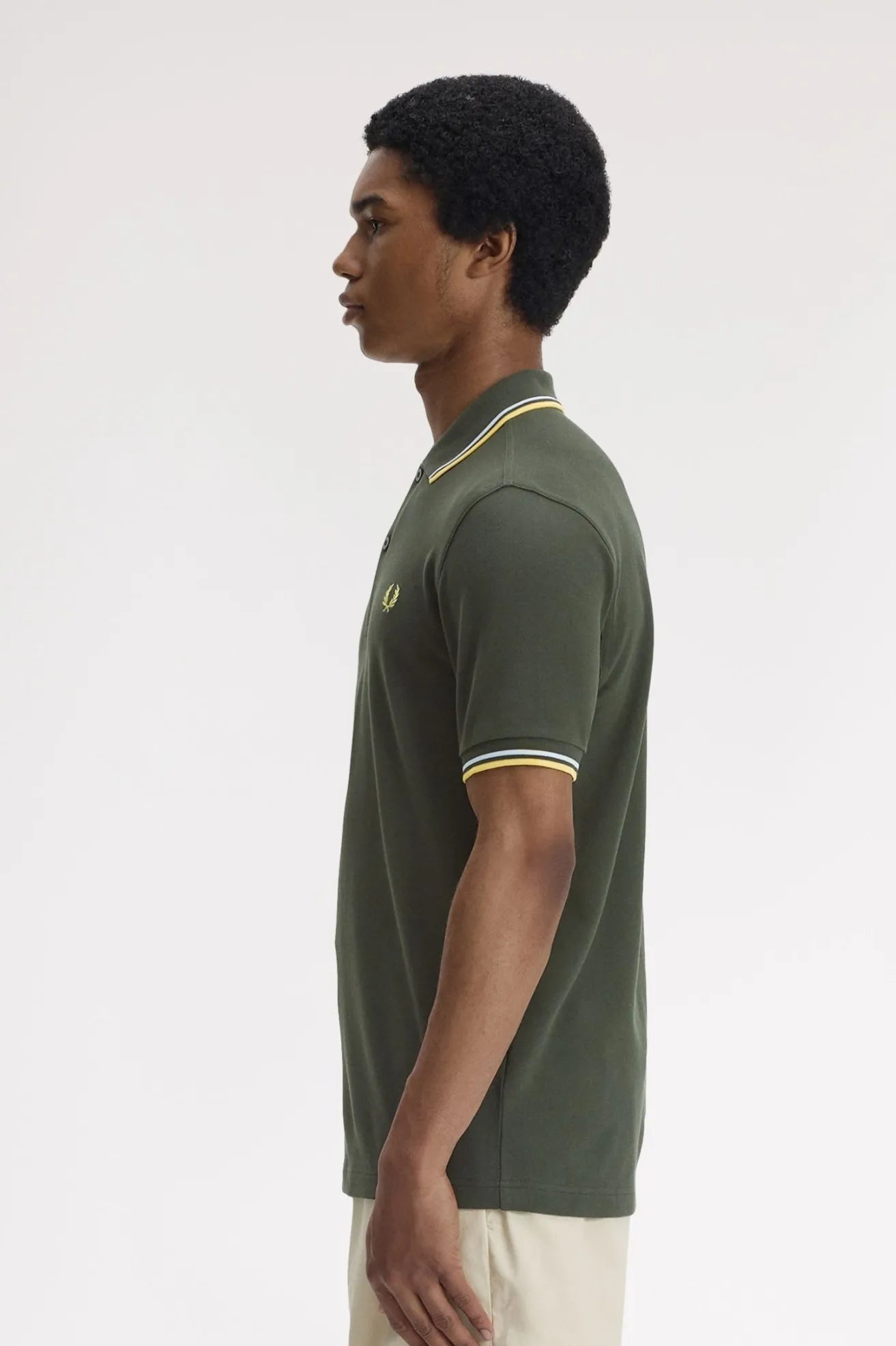 Fred Perry Polo M3600 Hombre Verde 05B Who killed Bambi?