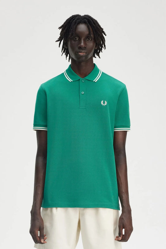 Fred Perry Polo M3600 Hombre Verde Y37 Who killed Bambi?