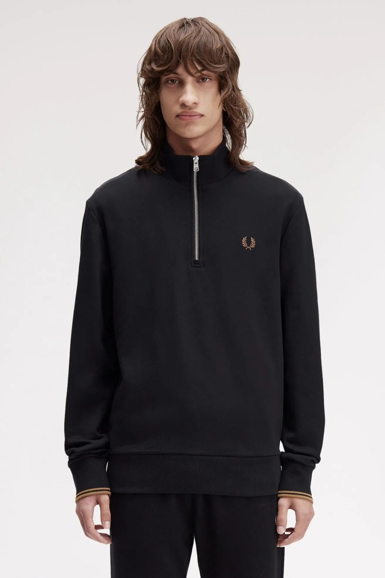 Fred Perry Sudadera Hombre Media Cremallera M3574 Negra S77 Who killed Bambi?