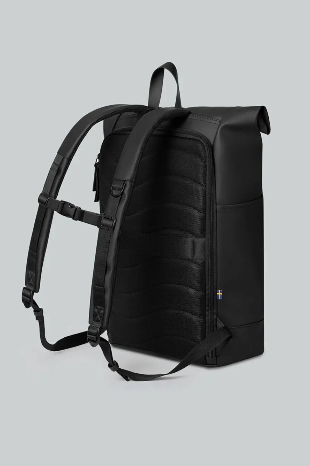 Gaston Luga Mochila Splash Rolltop 16" Negra Who killed Bambi?