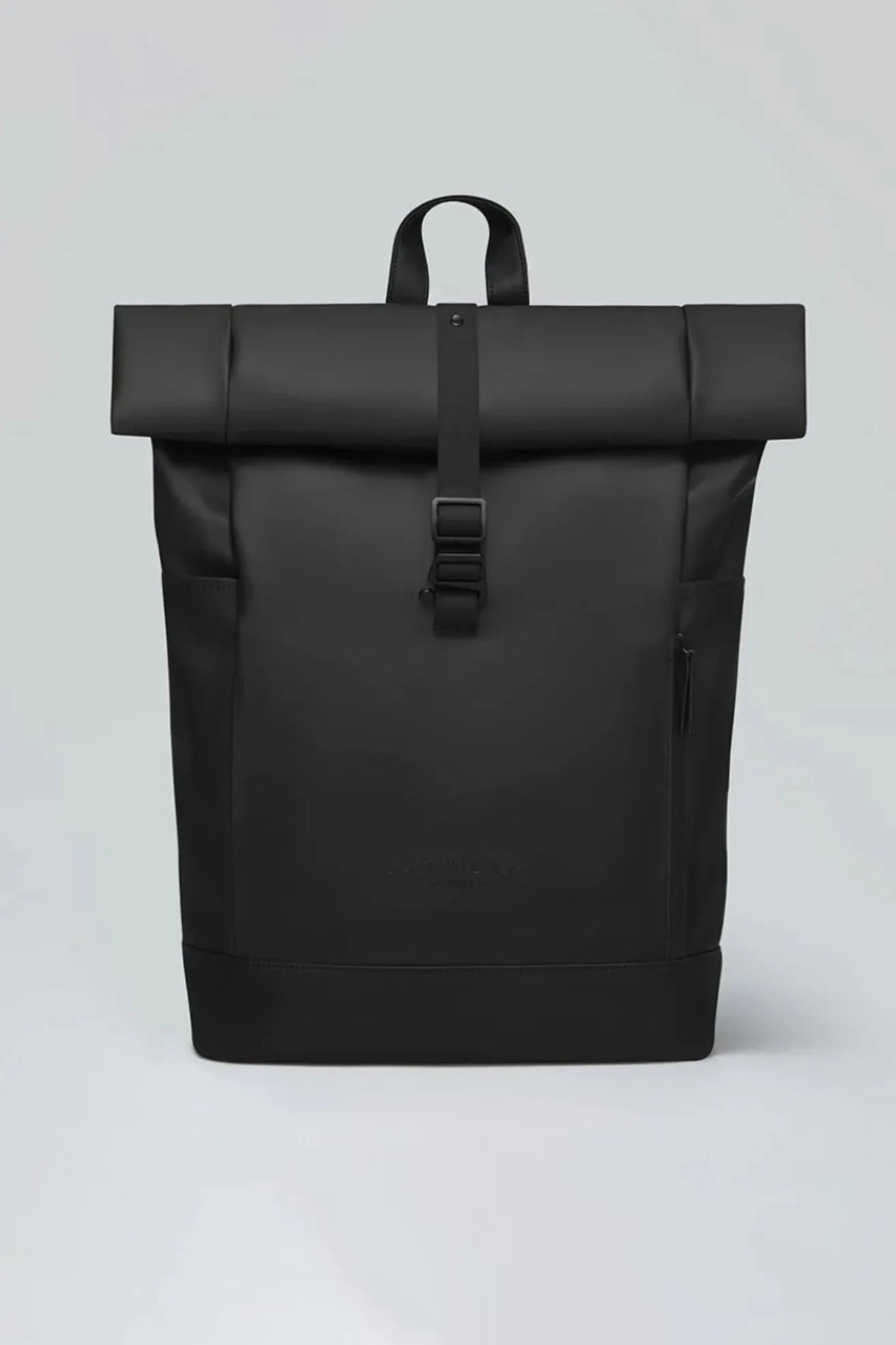 Gaston Luga Mochila Splash Rolltop 16" Negra Who killed Bambi?