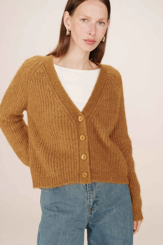 Grace And Mila Cardigan Mujer Saluda Ocre Who killed Bambi?