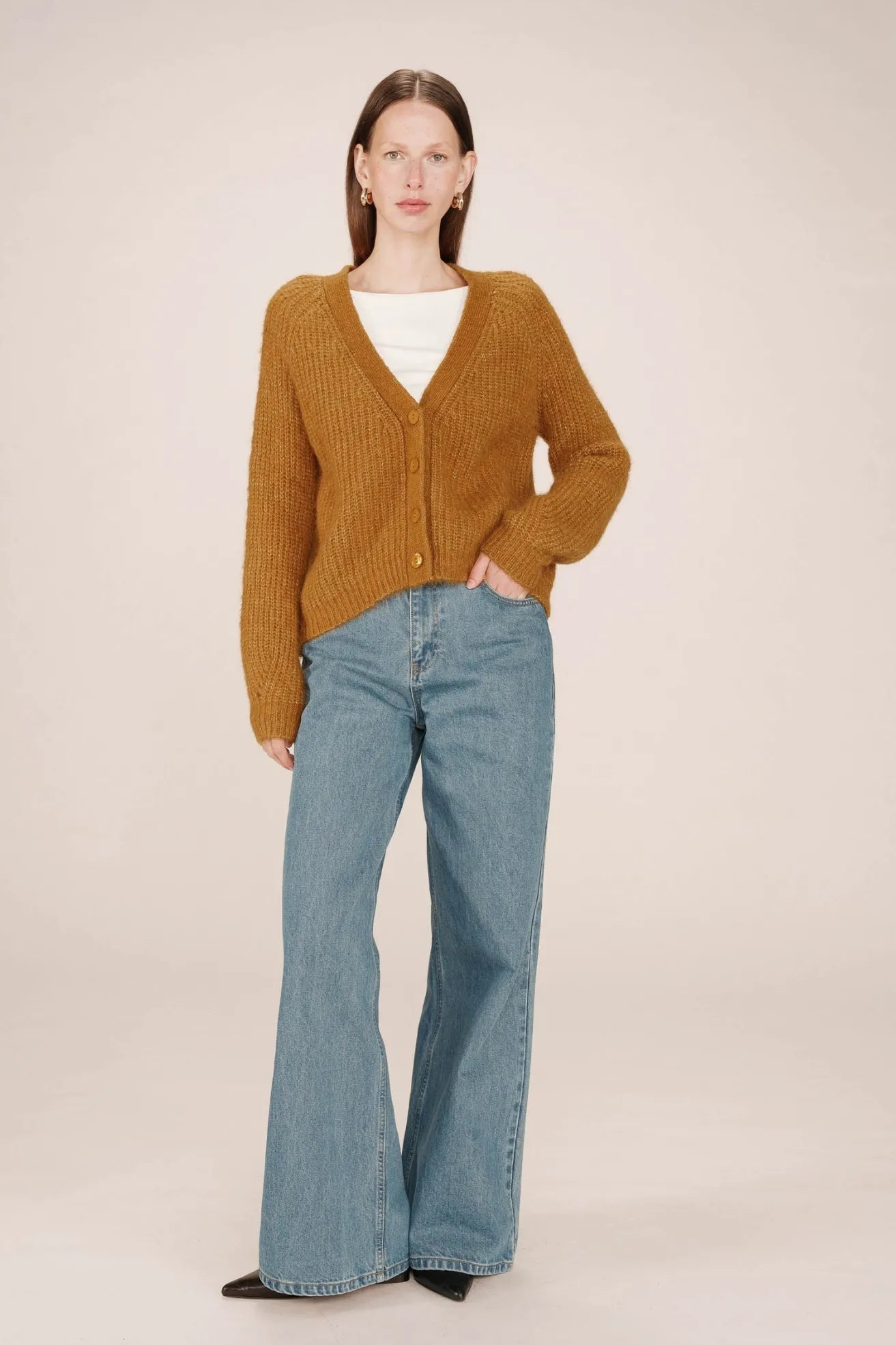 Grace And Mila Cardigan Mujer Saluda Ocre Who killed Bambi?
