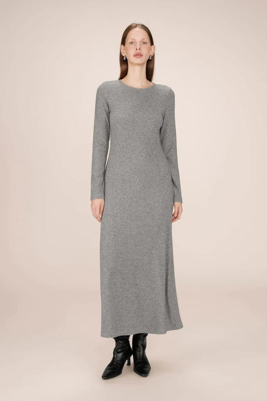 Grace And Mila Vestido Largo Sorina Gris Who killed Bambi?