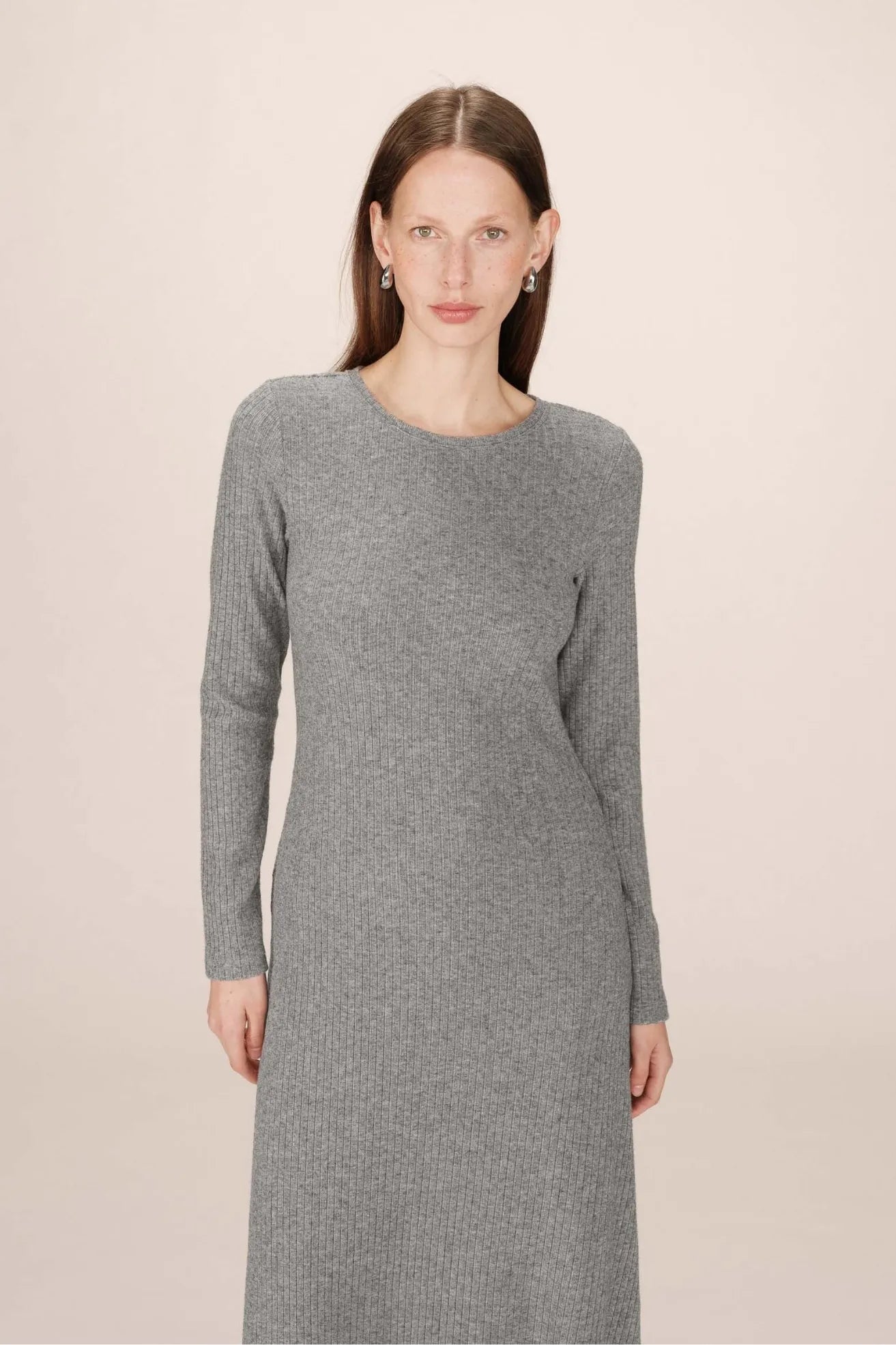 Grace And Mila Vestido Largo Sorina Gris Who killed Bambi?