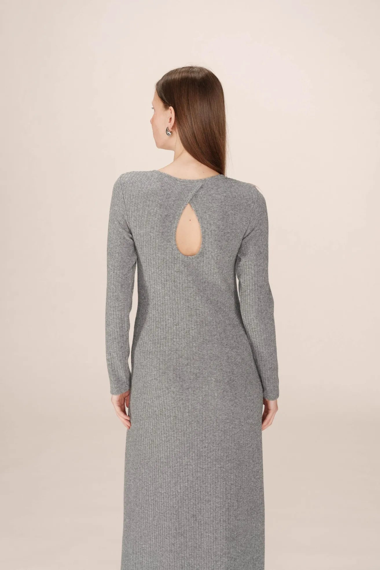 Grace And Mila Vestido Largo Sorina Gris Who killed Bambi?