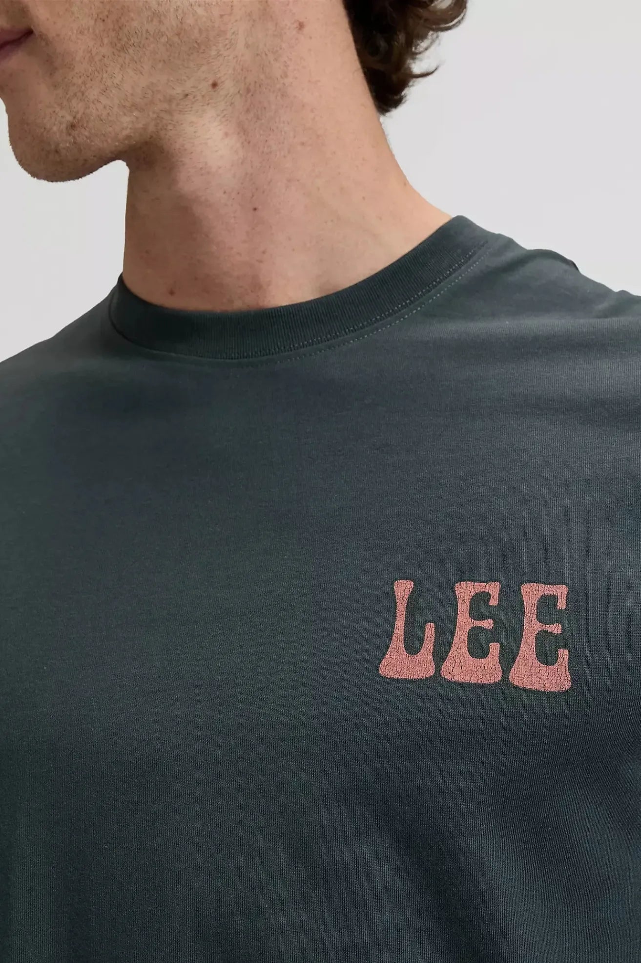 Lee Workwear Camiseta Hombre Vinyl Negra Who killed Bambi?