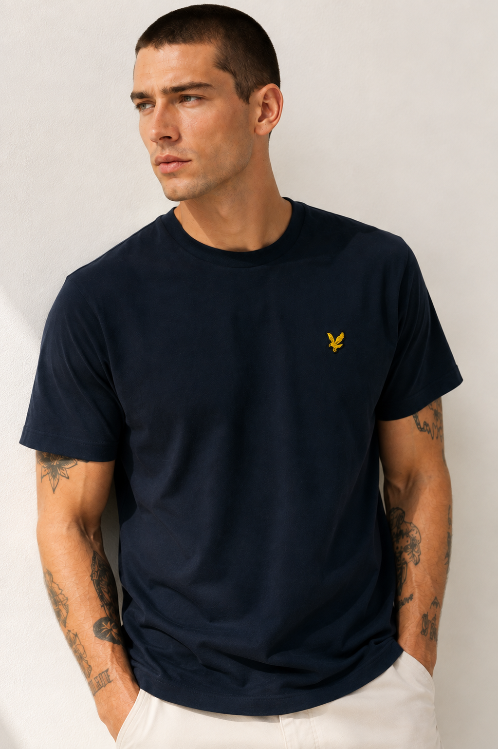 Lyle and Scott Camiseta Hombre Azul Marino Who killed Bambi?