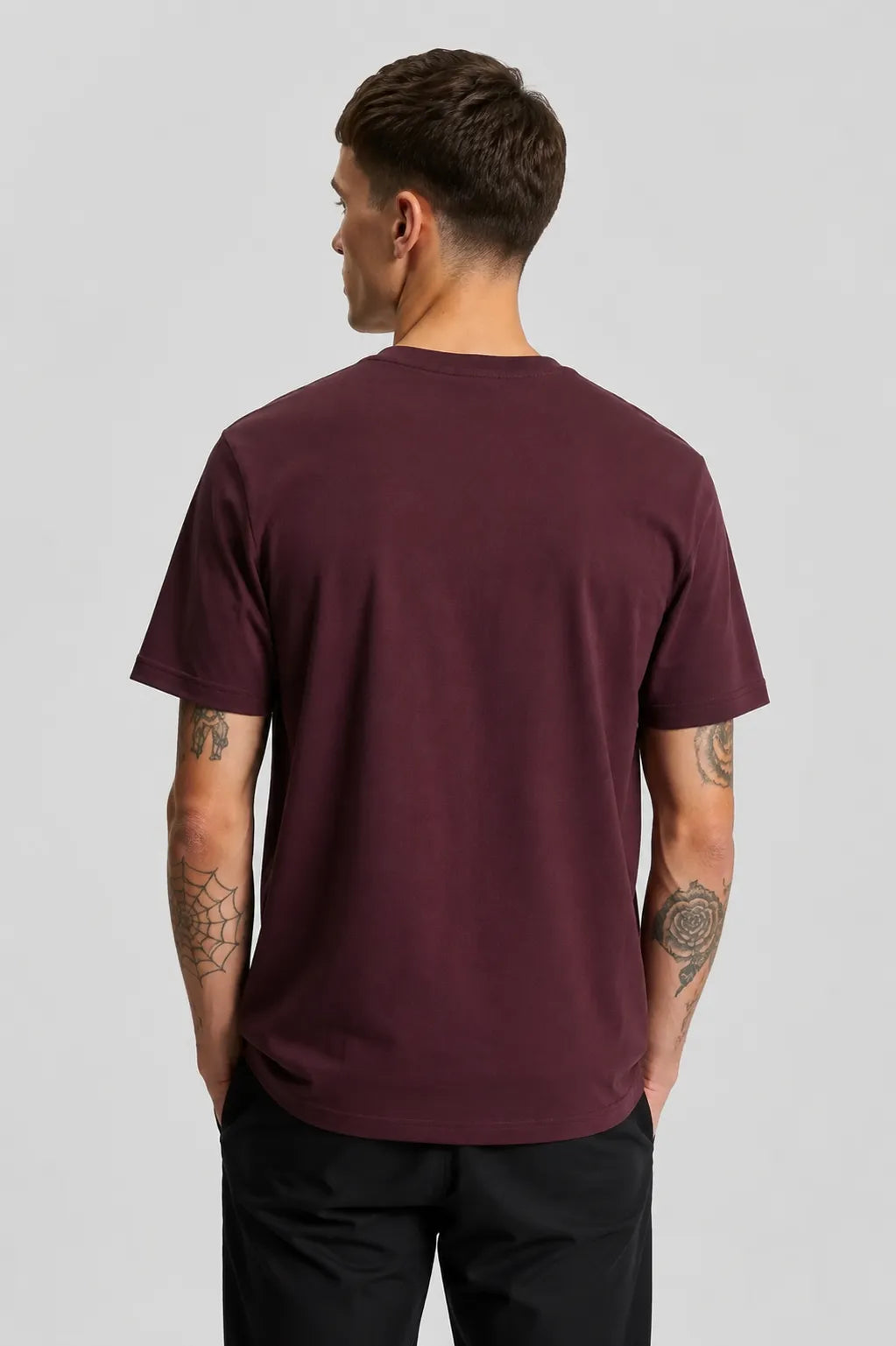 Lyle and Scott Camiseta Hombre Burdeos Who killed Bambi?