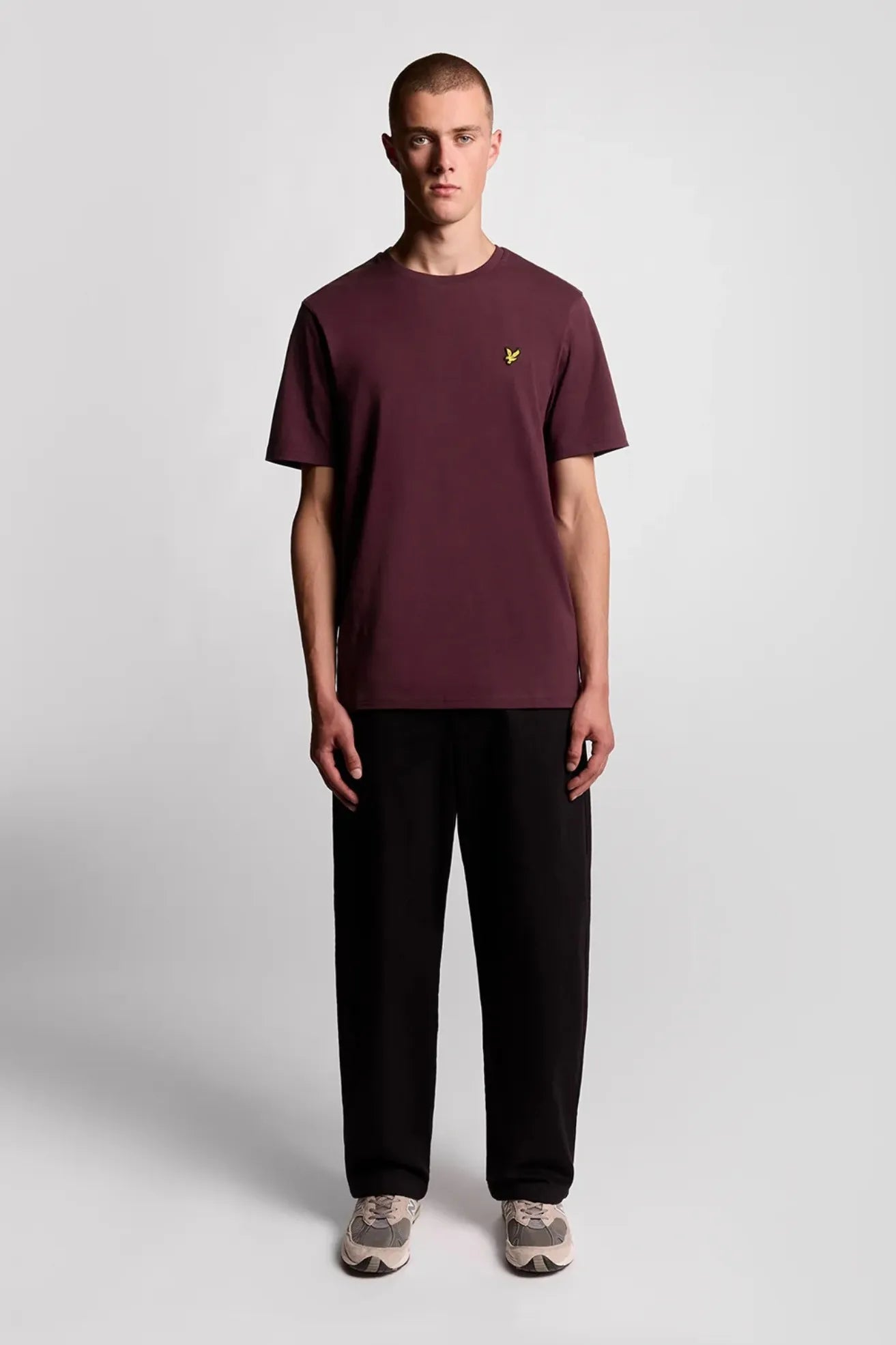 Lyle and Scott Camiseta Hombre Burdeos Who killed Bambi?