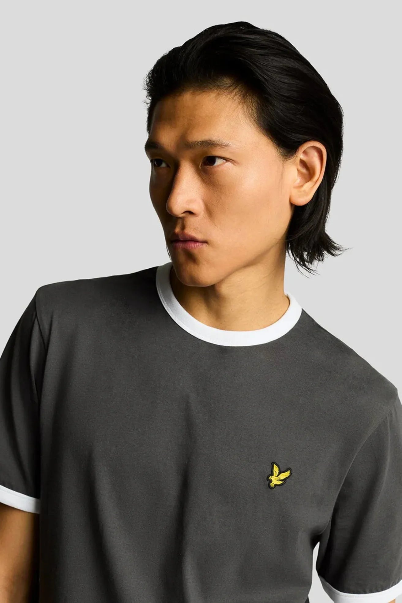 Lyle and Scott Camiseta Hombre Ringer Gris Gunmetal Who killed Bambi?