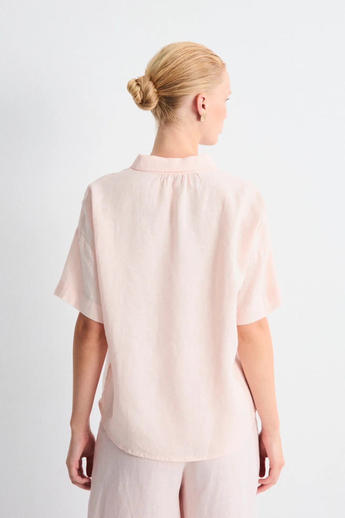 Mus & Bombon Camisa Mujer Lino Bobby Rosa Who killed Bambi?